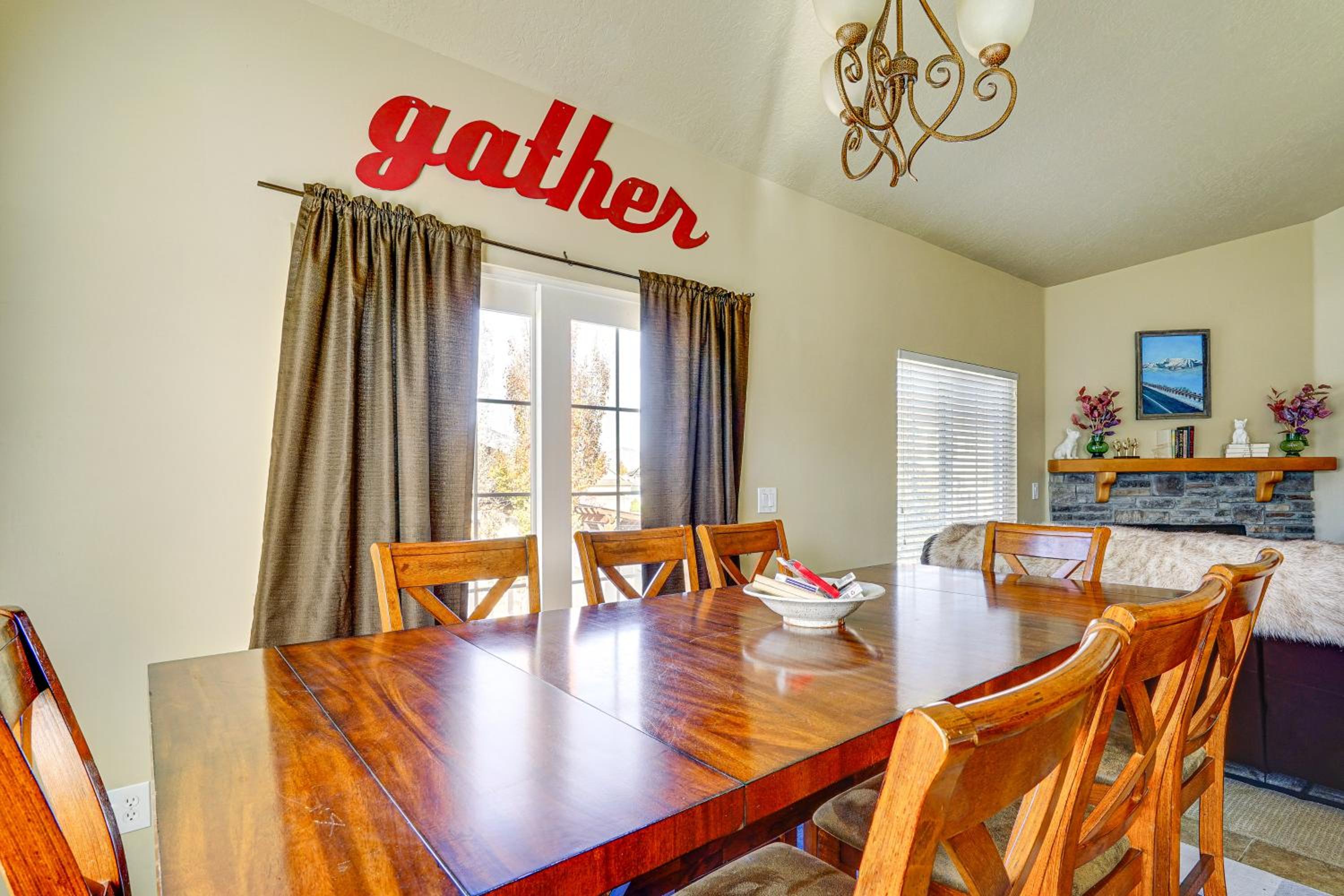 3,600 Sq Ft, Large Fenced Yard Heber City Retreat