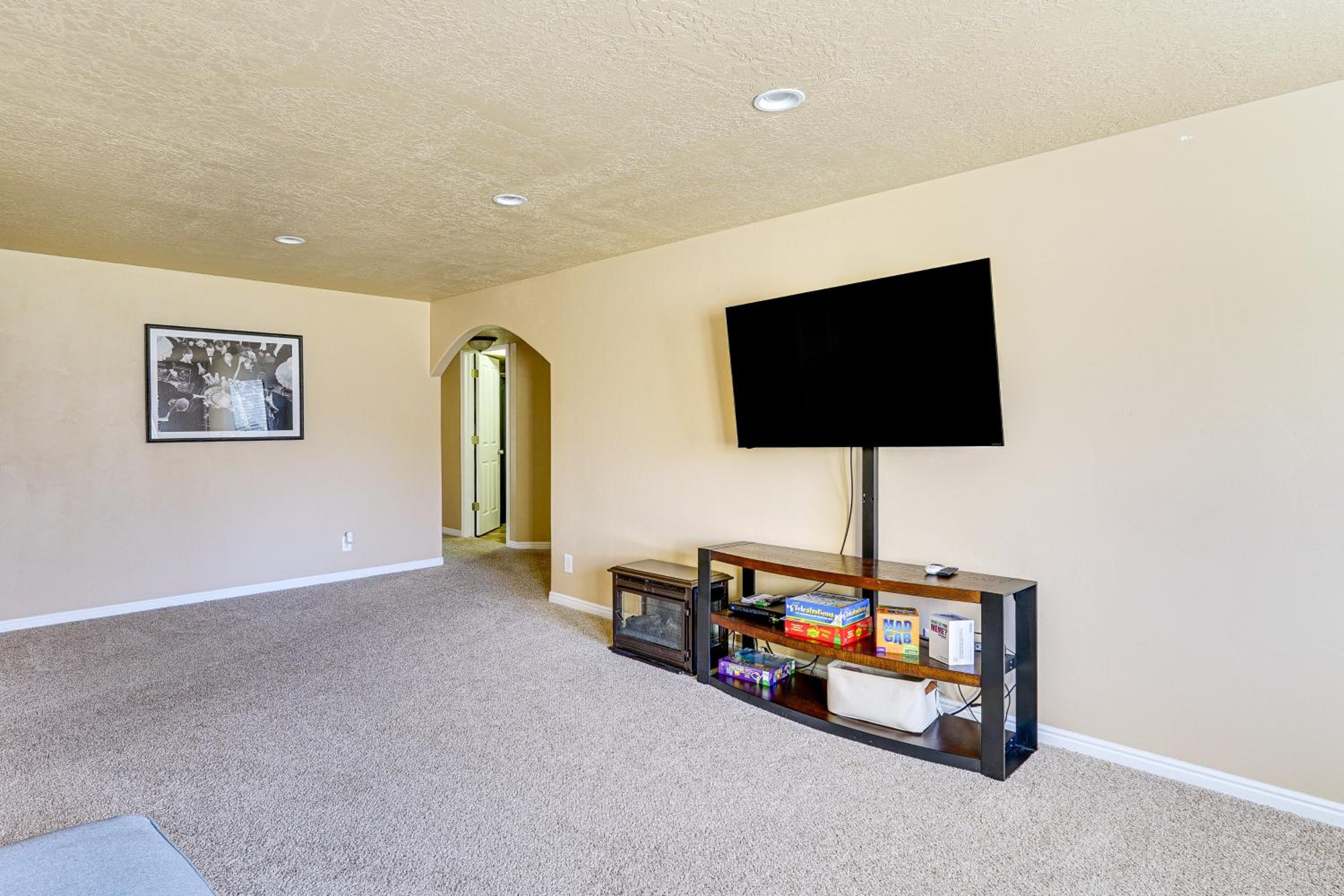 3,600 Sq Ft, Large Fenced Yard Heber City Retreat