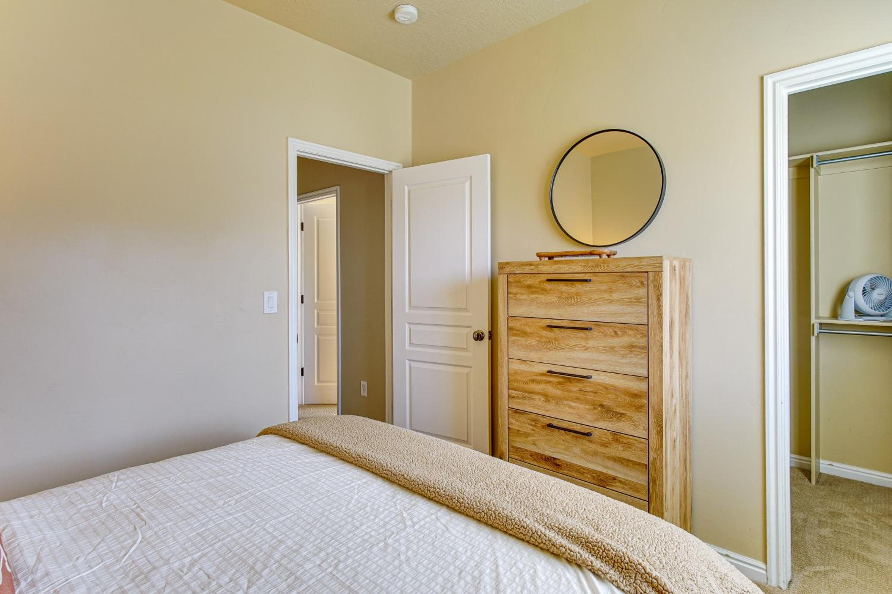 3,600 Sq Ft, Large Fenced Yard Heber City Retreat