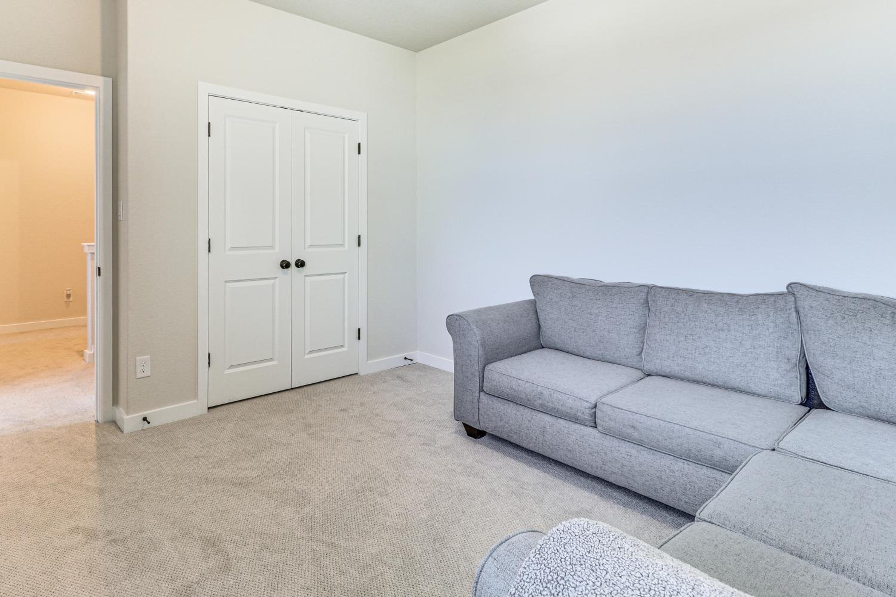 Less Than 2 Mi Kalahari and Dell Diamond! Modern Townhome