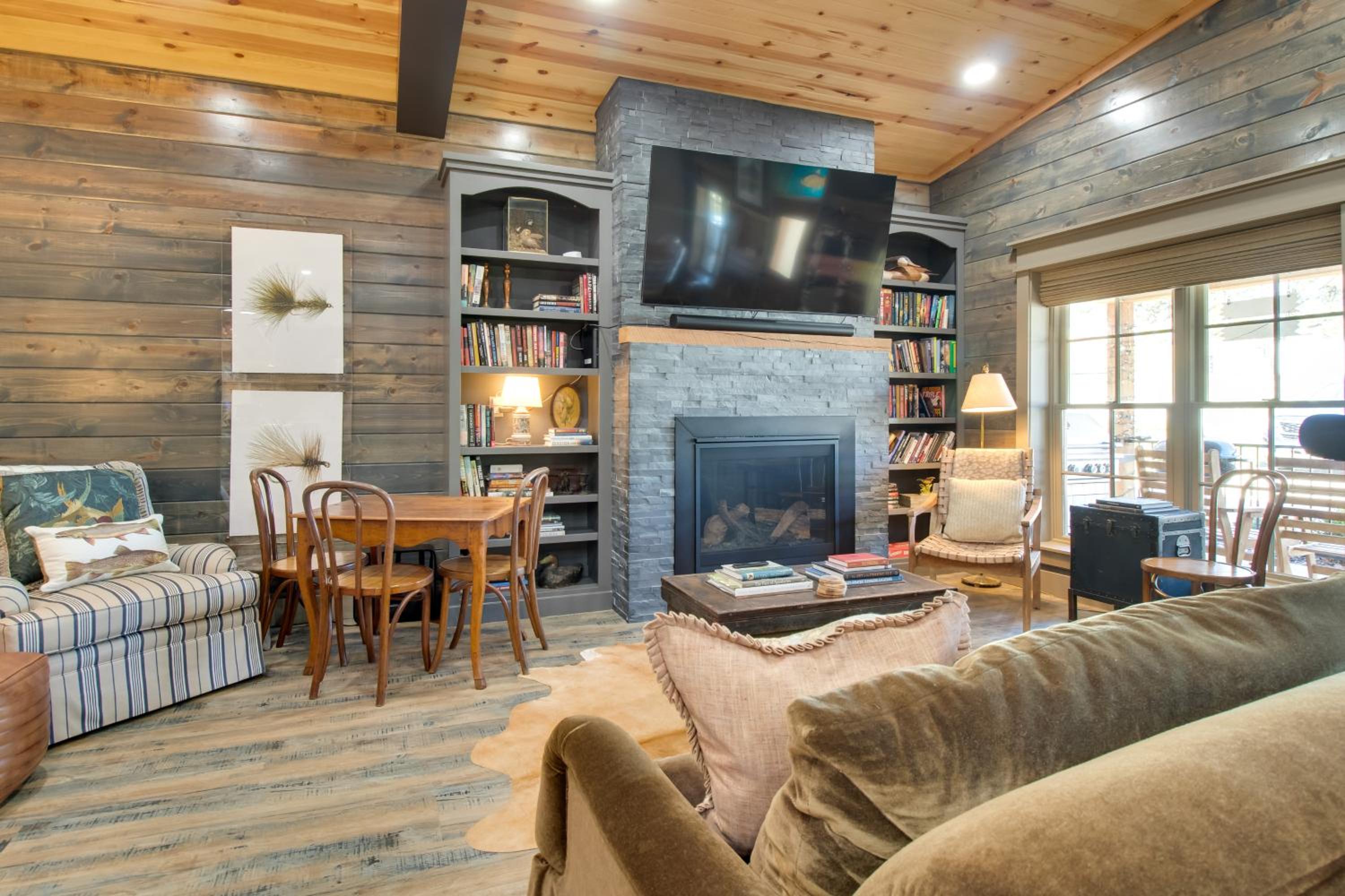 Fly Fishers Paradise Getaway Near White River!