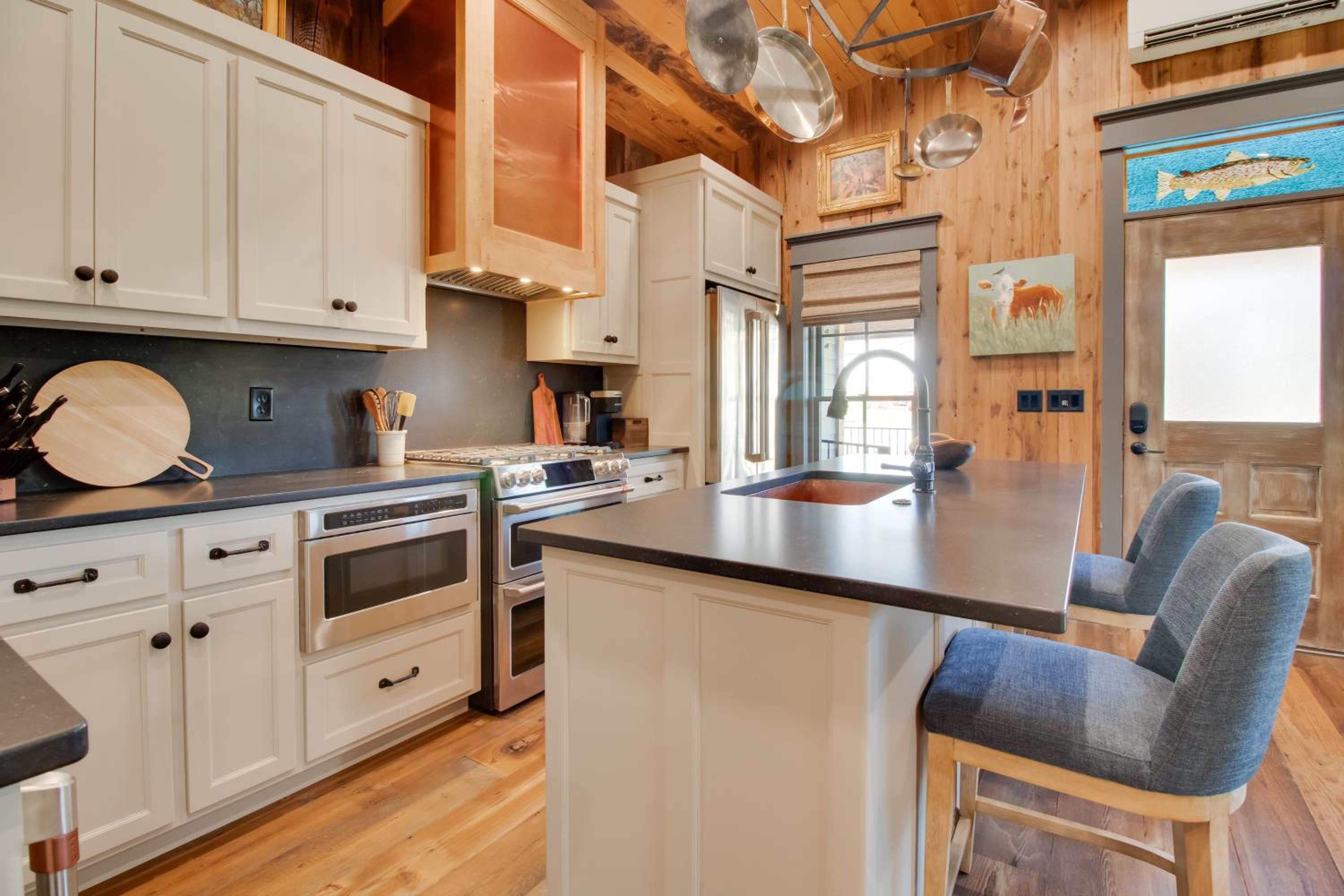 Walk to White River Cozy Escape with Screened Porch