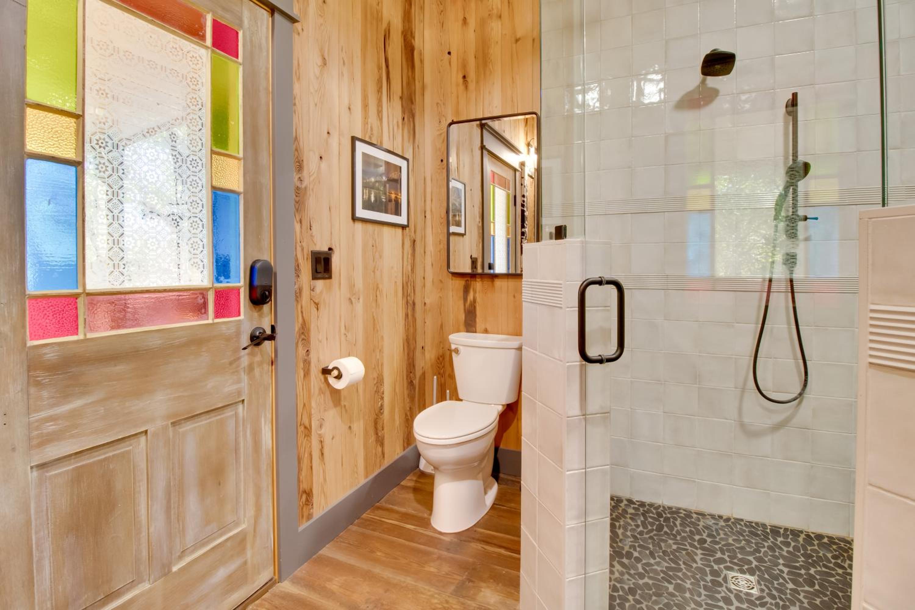 Walk to White River Cozy Escape with Screened Porch