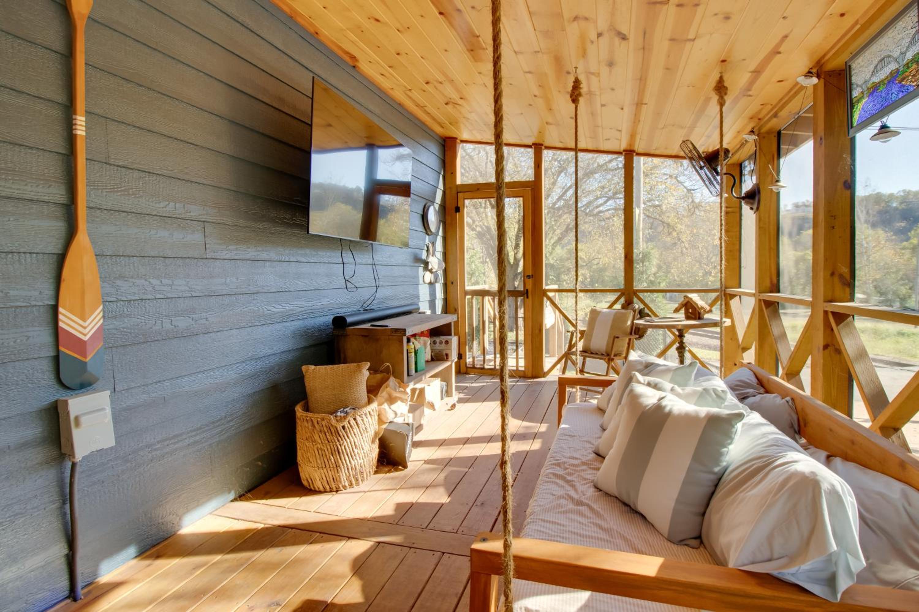 Walk to White River Cozy Escape with Screened Porch