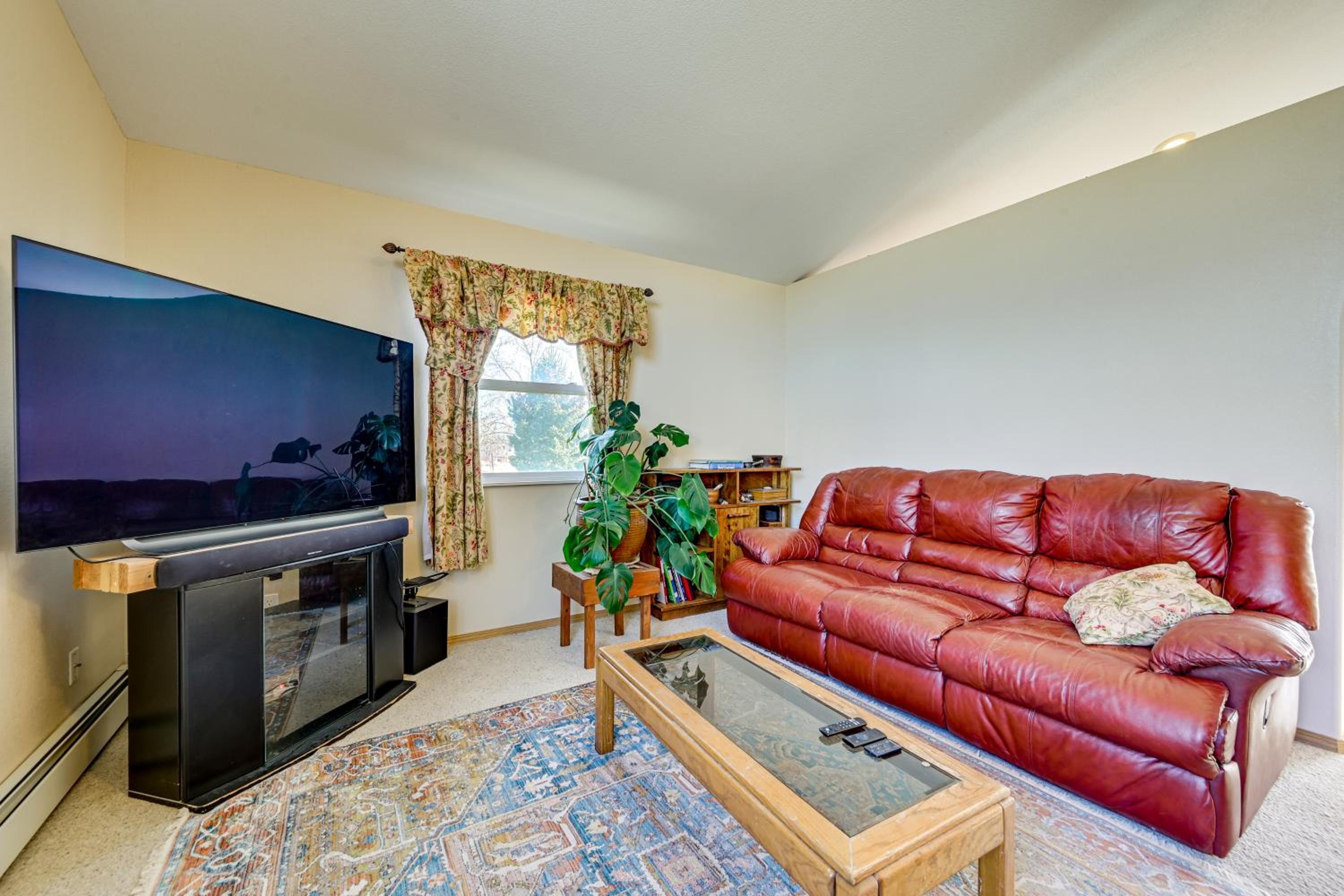 Dog Friendly! Helena Valley Home with Mtn Views
