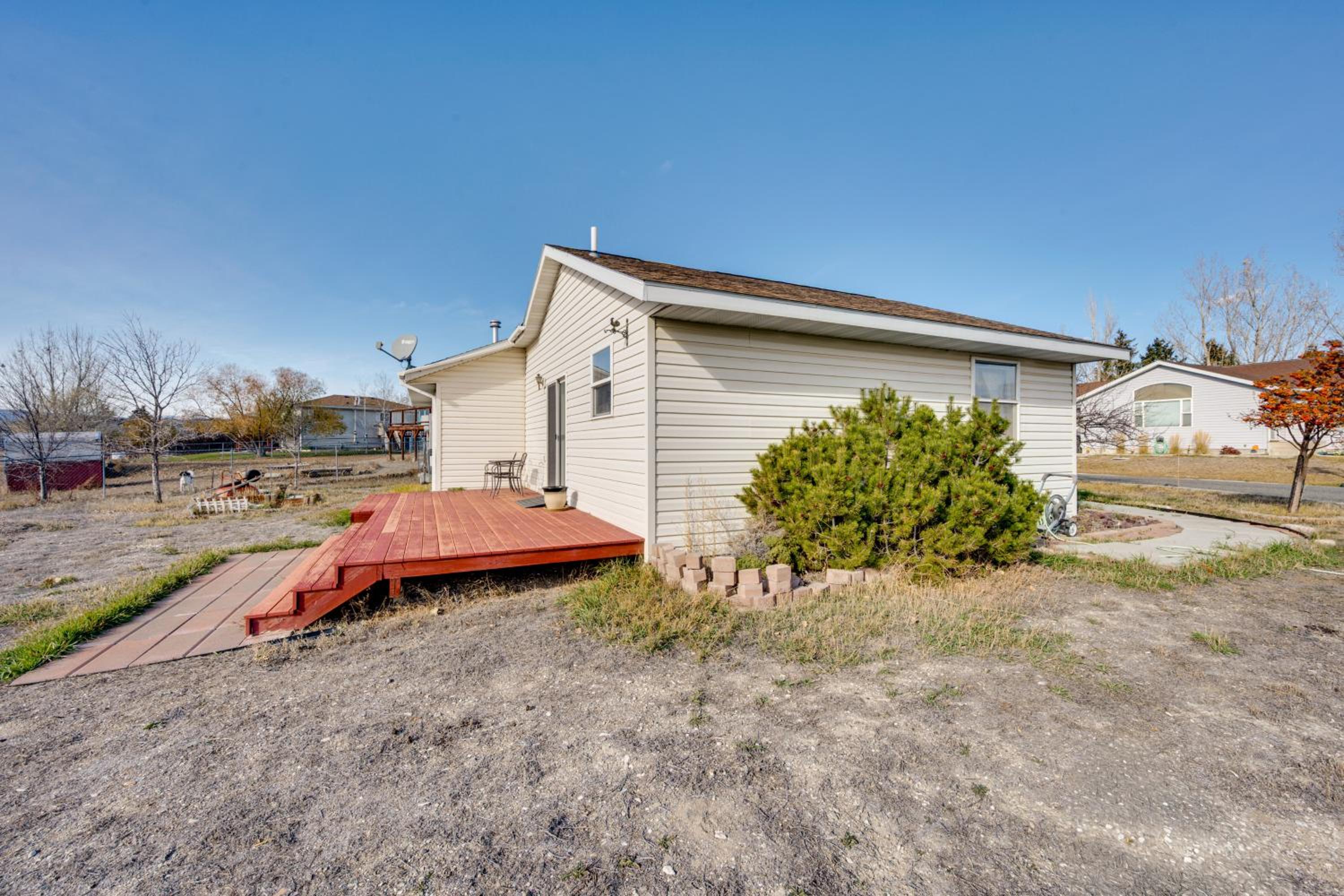 Dog Friendly! Helena Valley Home with Mtn Views