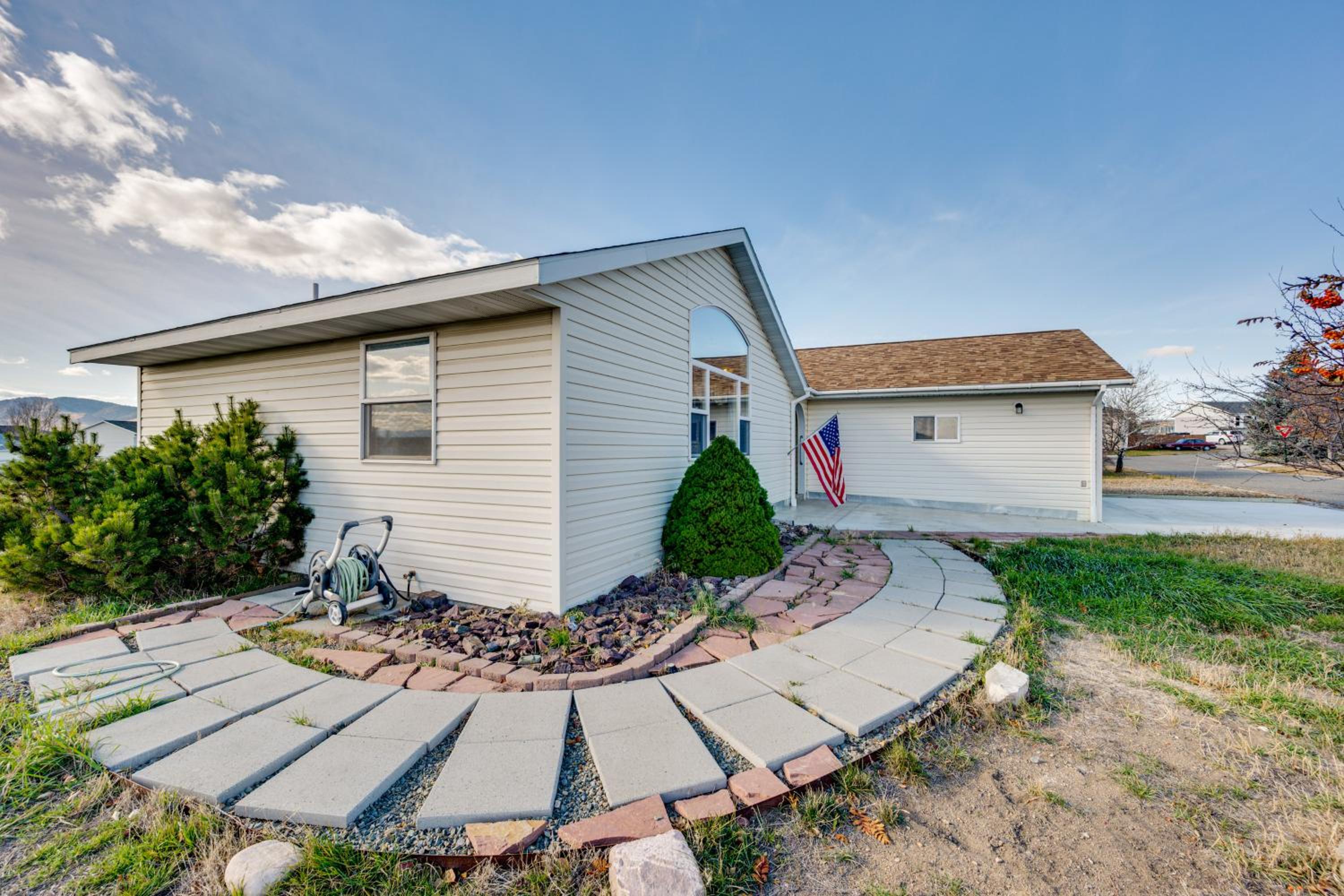 Dog Friendly! Helena Valley Home with Mtn Views
