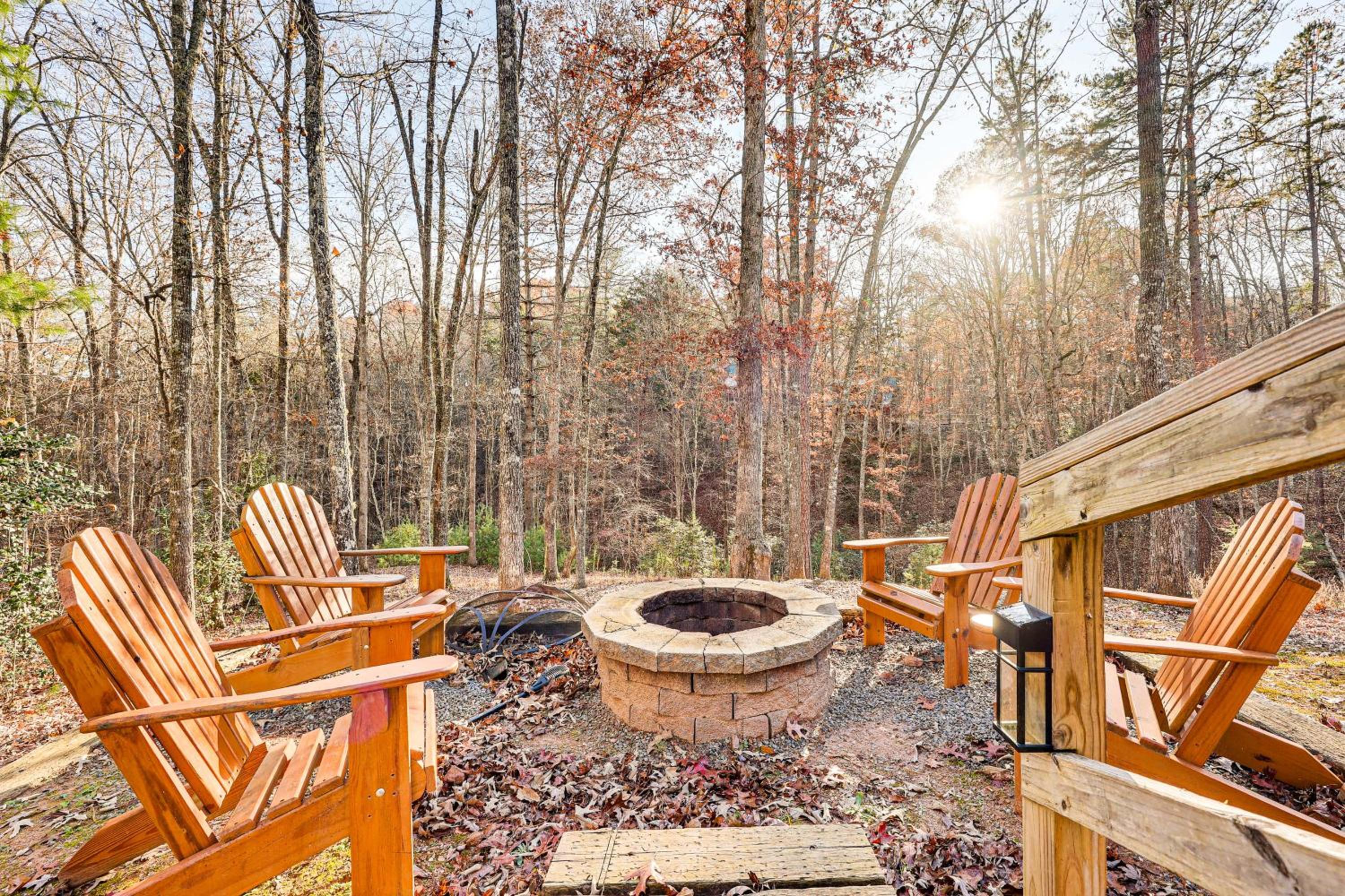 Fish and Hike Wooded Circle P Cabin in Murphy