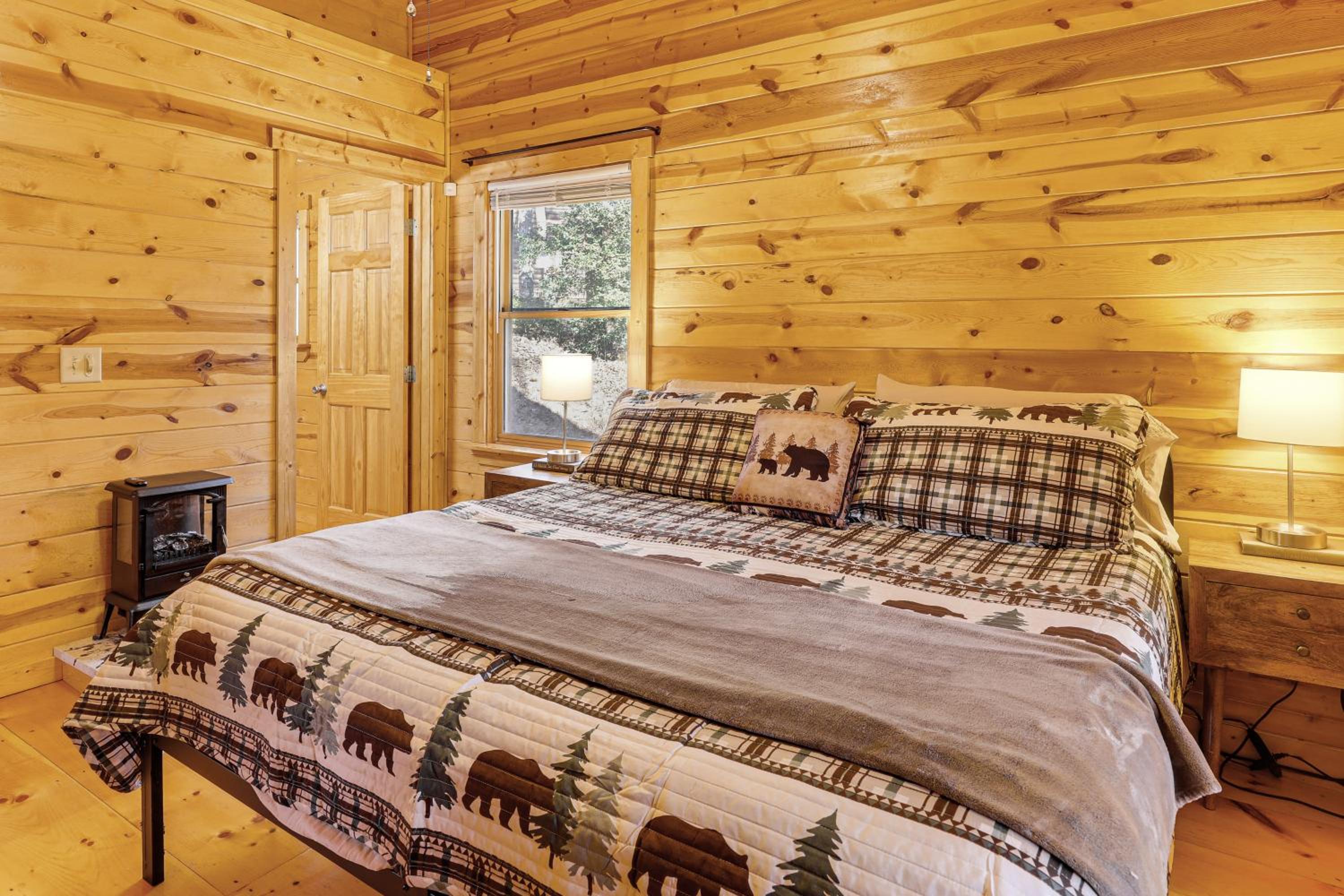 Fish and Hike Wooded Circle P Cabin in Murphy