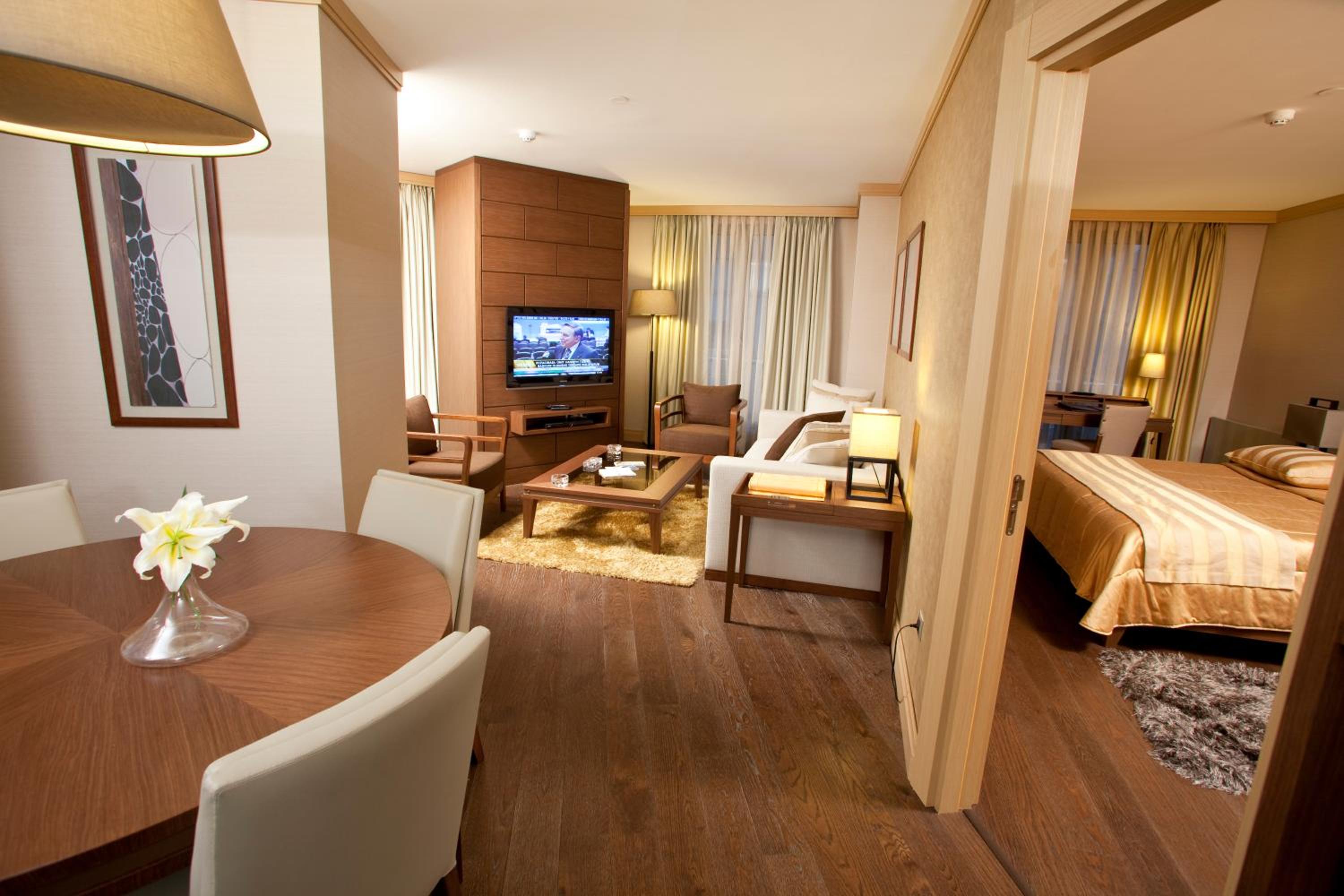 Tunel Residence - Image 49