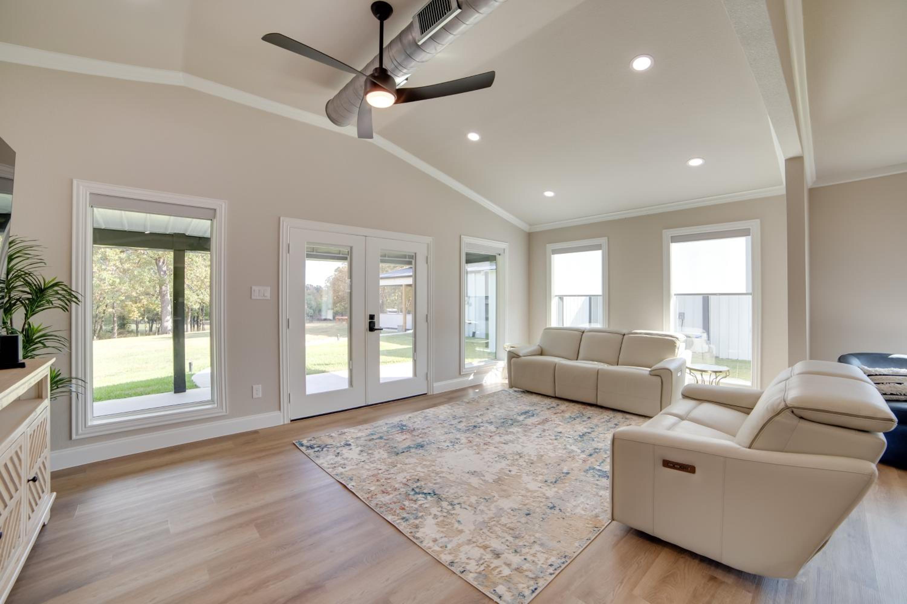 Fish, Boat and Relax! Lake Fork Home with Shared Dock