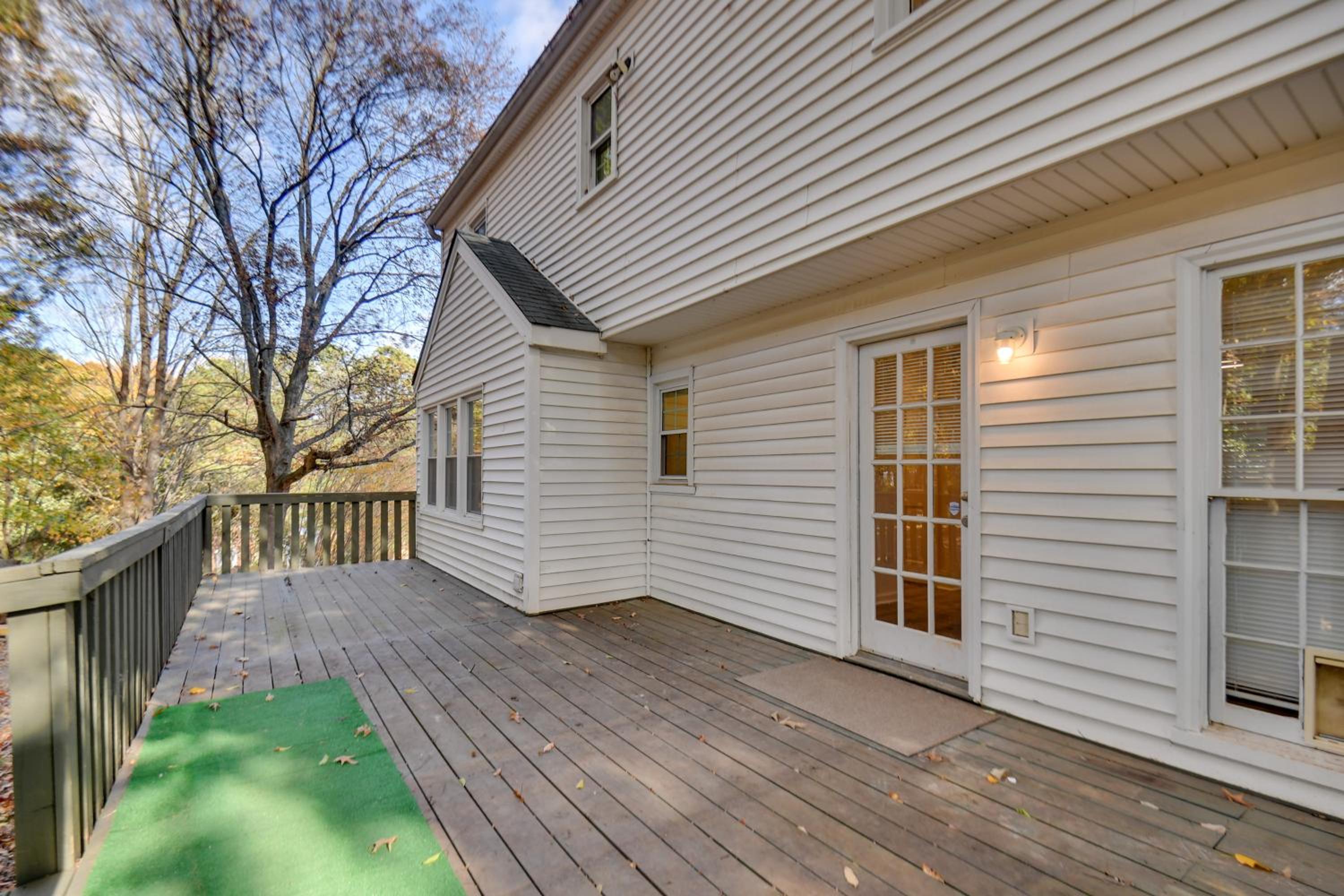 Fully Updated! Suburb Stay Near Sugarloaf Mills