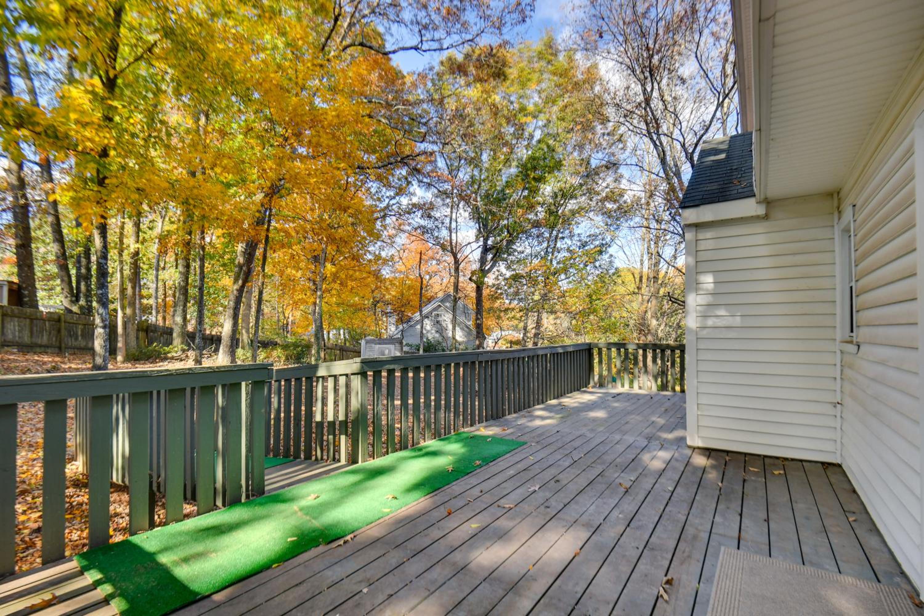 Fully Updated! Suburb Stay Near Sugarloaf Mills