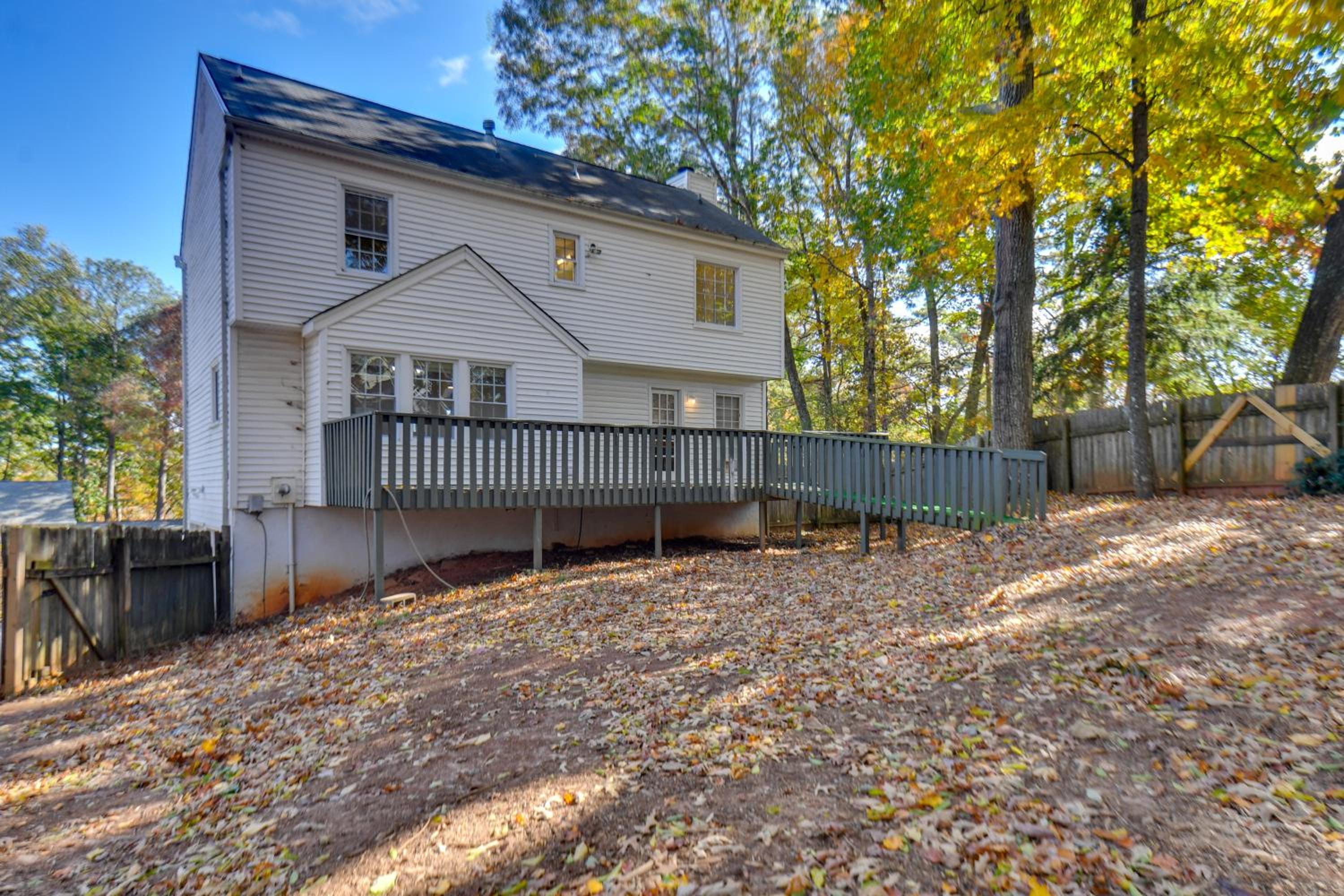 Fully Updated! Suburb Stay Near Sugarloaf Mills