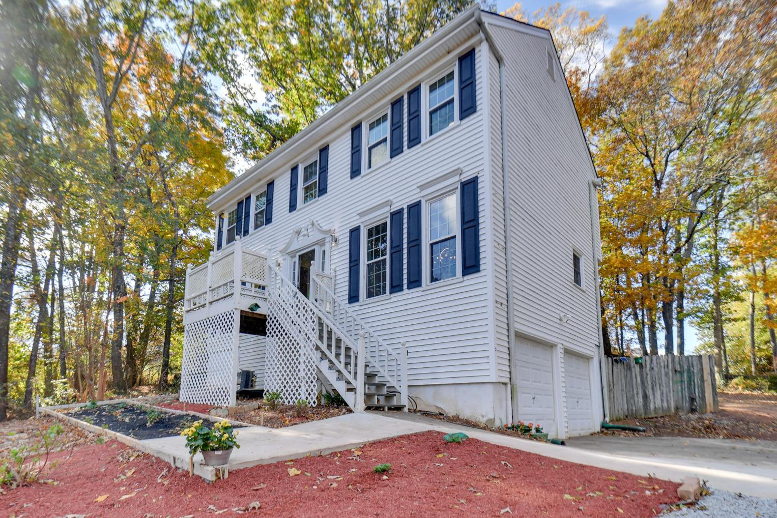 Fully Updated! Suburb Stay Near Sugarloaf Mills