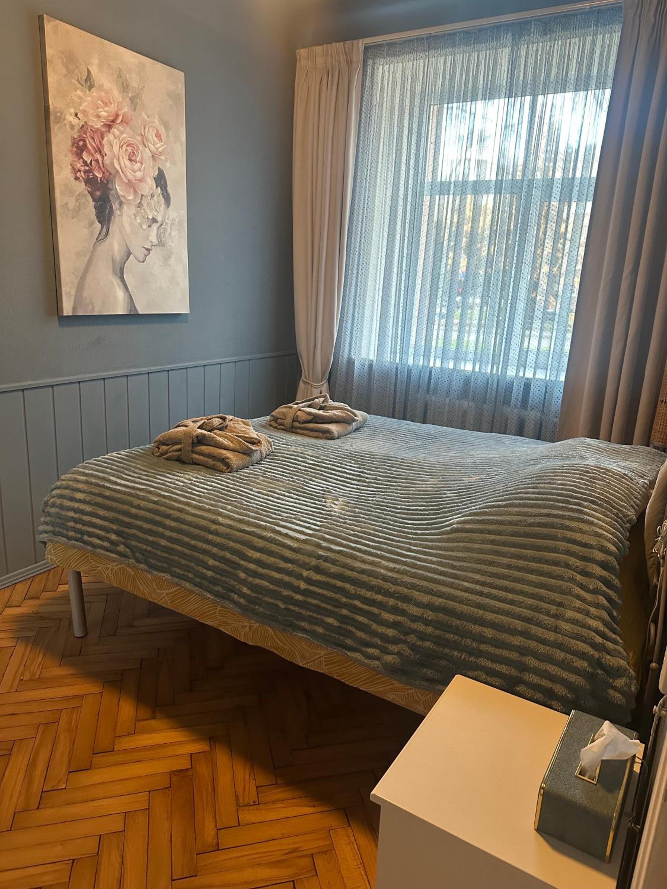 Cozy Apartment- Self Check- In