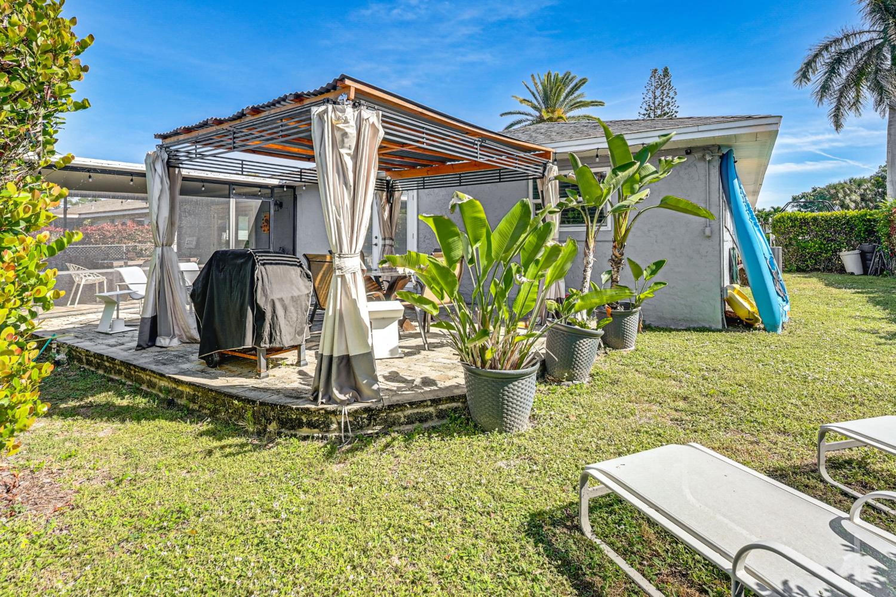 Near 5th Ave and Beach! Family-Friendly Naples Home