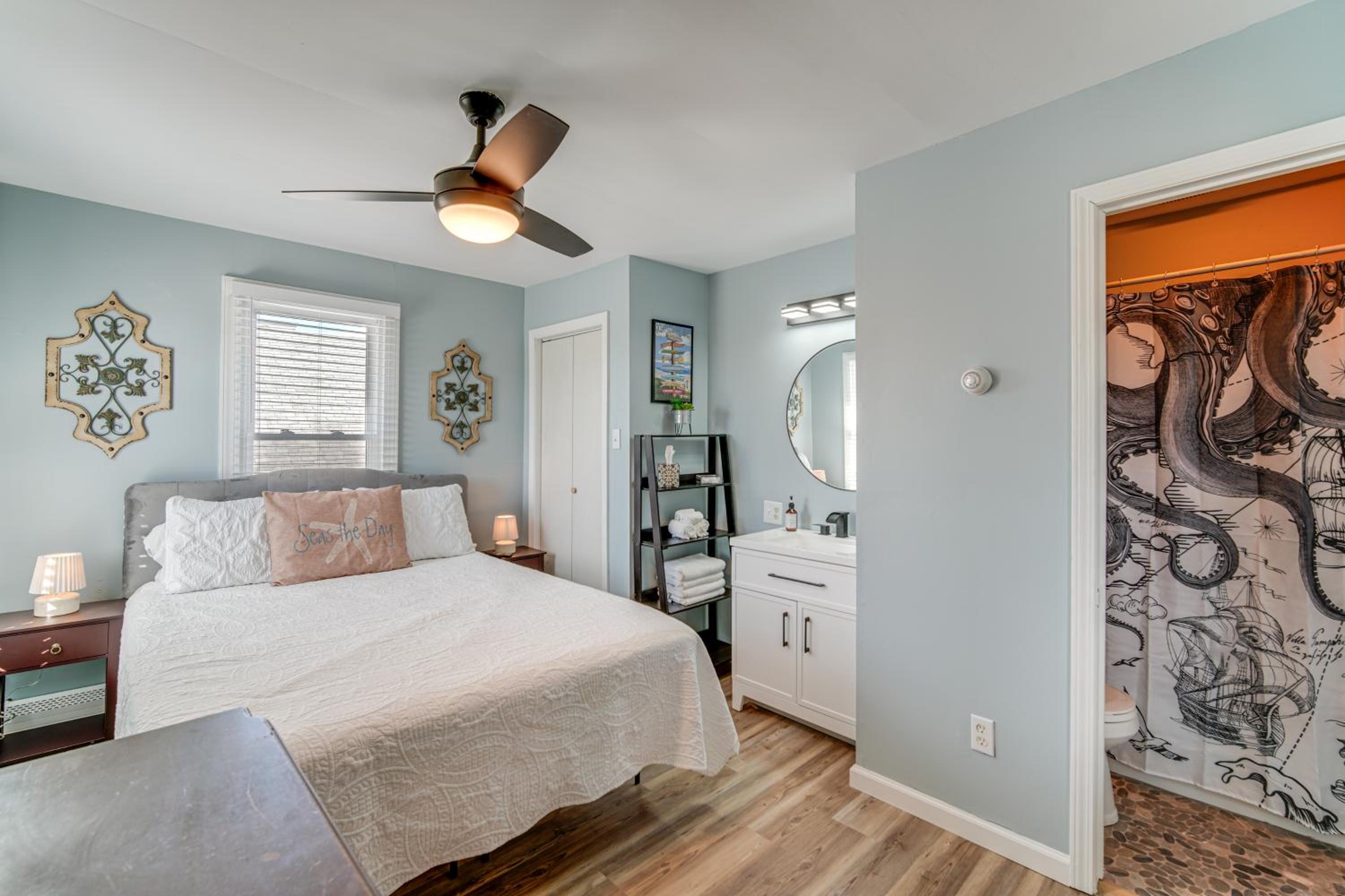 Walk to Beach and Boardwalk Ocean City Haven!