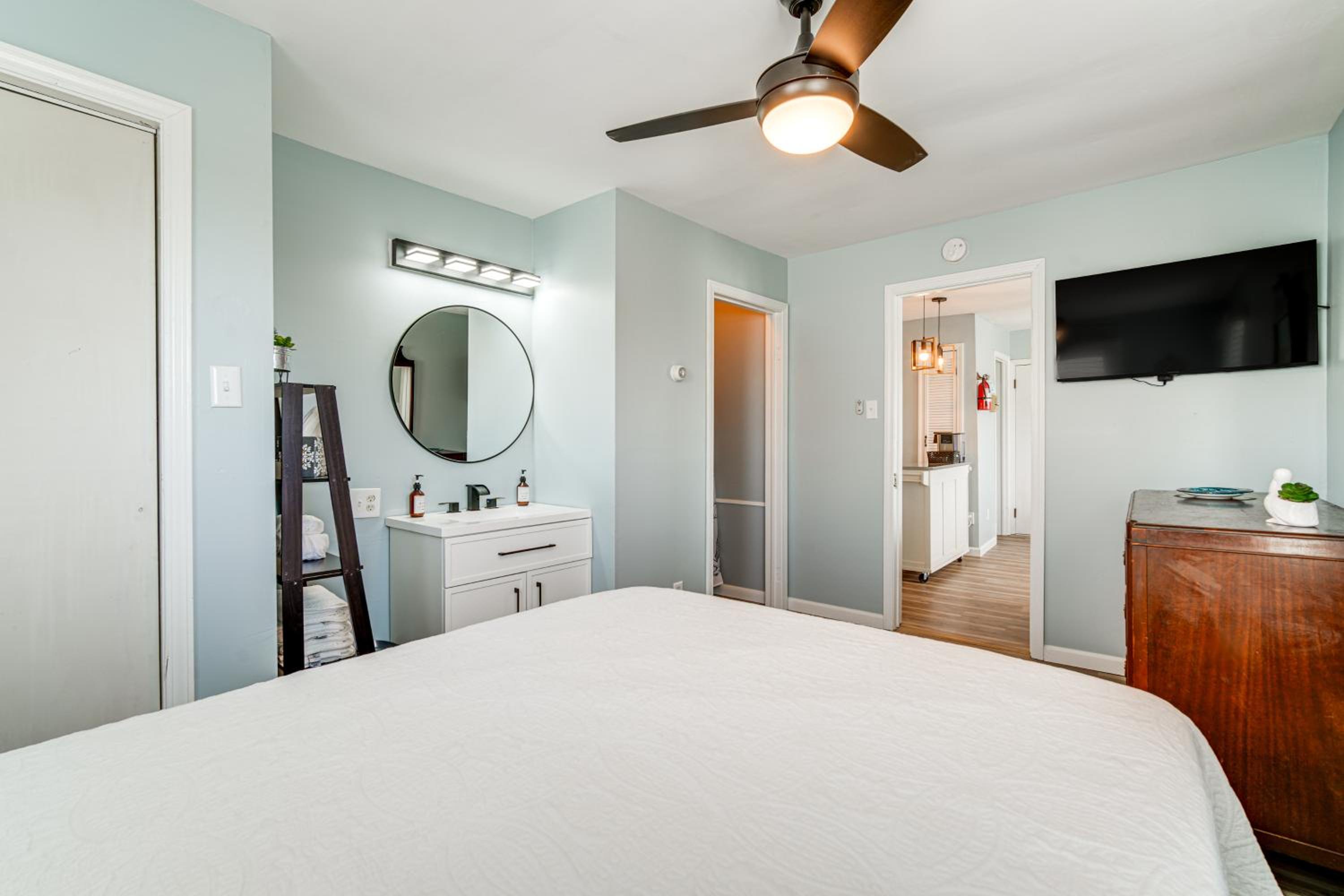 Walk to Beach and Boardwalk Ocean City Haven!