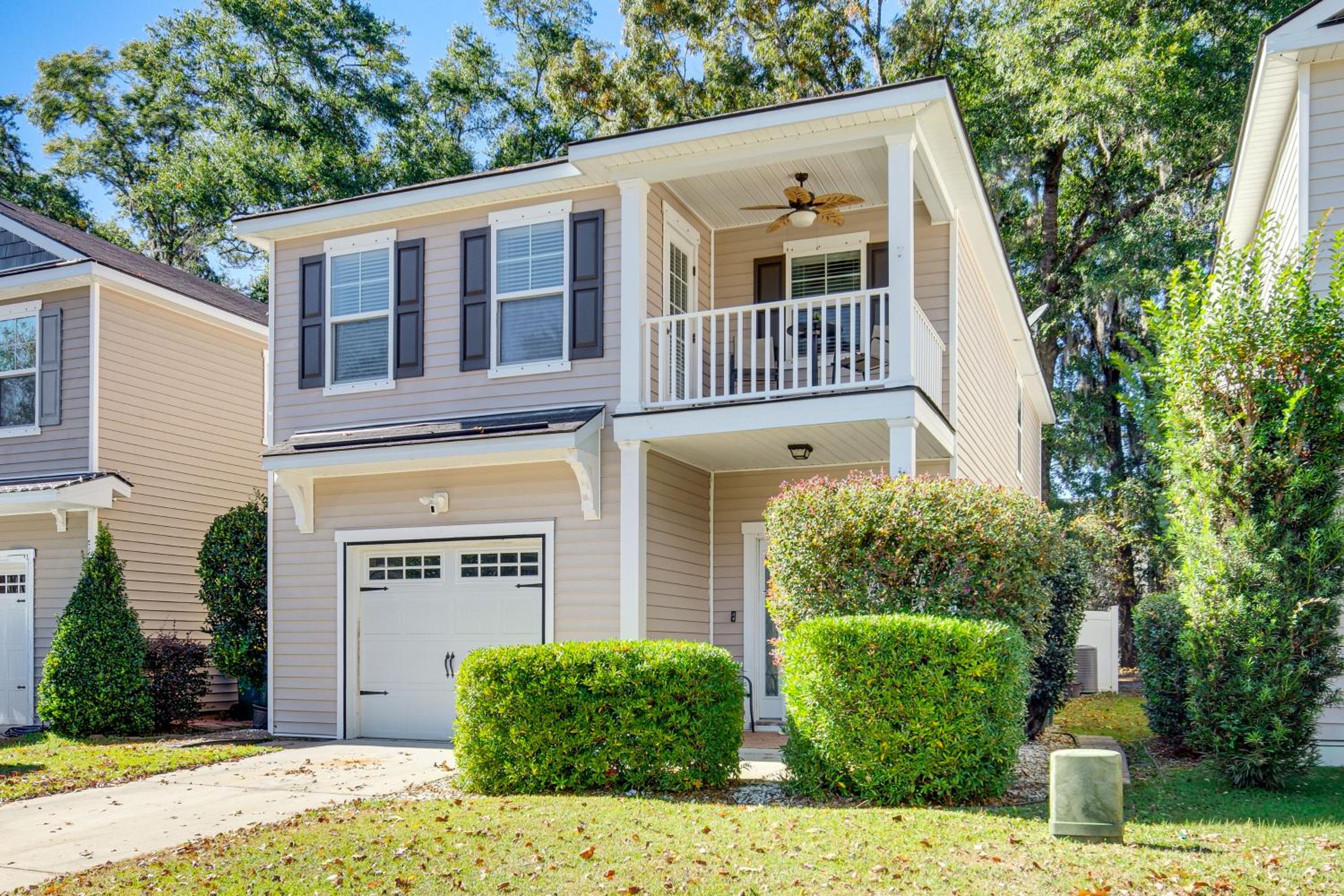 Explore Beaches and May River! Family Bluffton Home