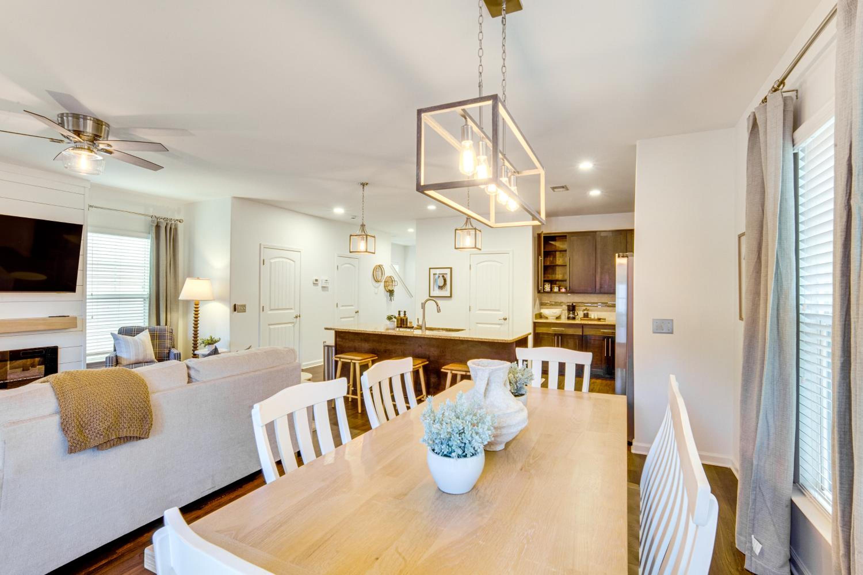 Explore Beaches and May River! Family Bluffton Home