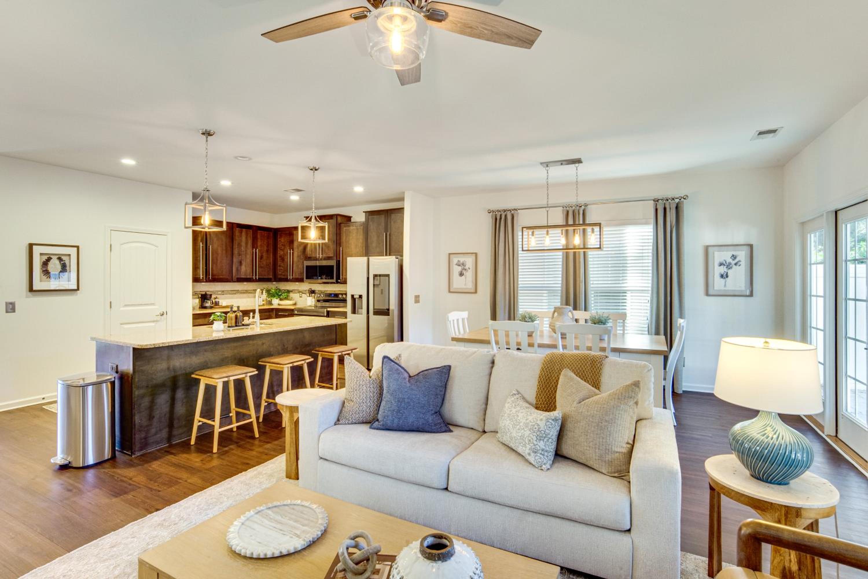 Explore Beaches and May River! Family Bluffton Home