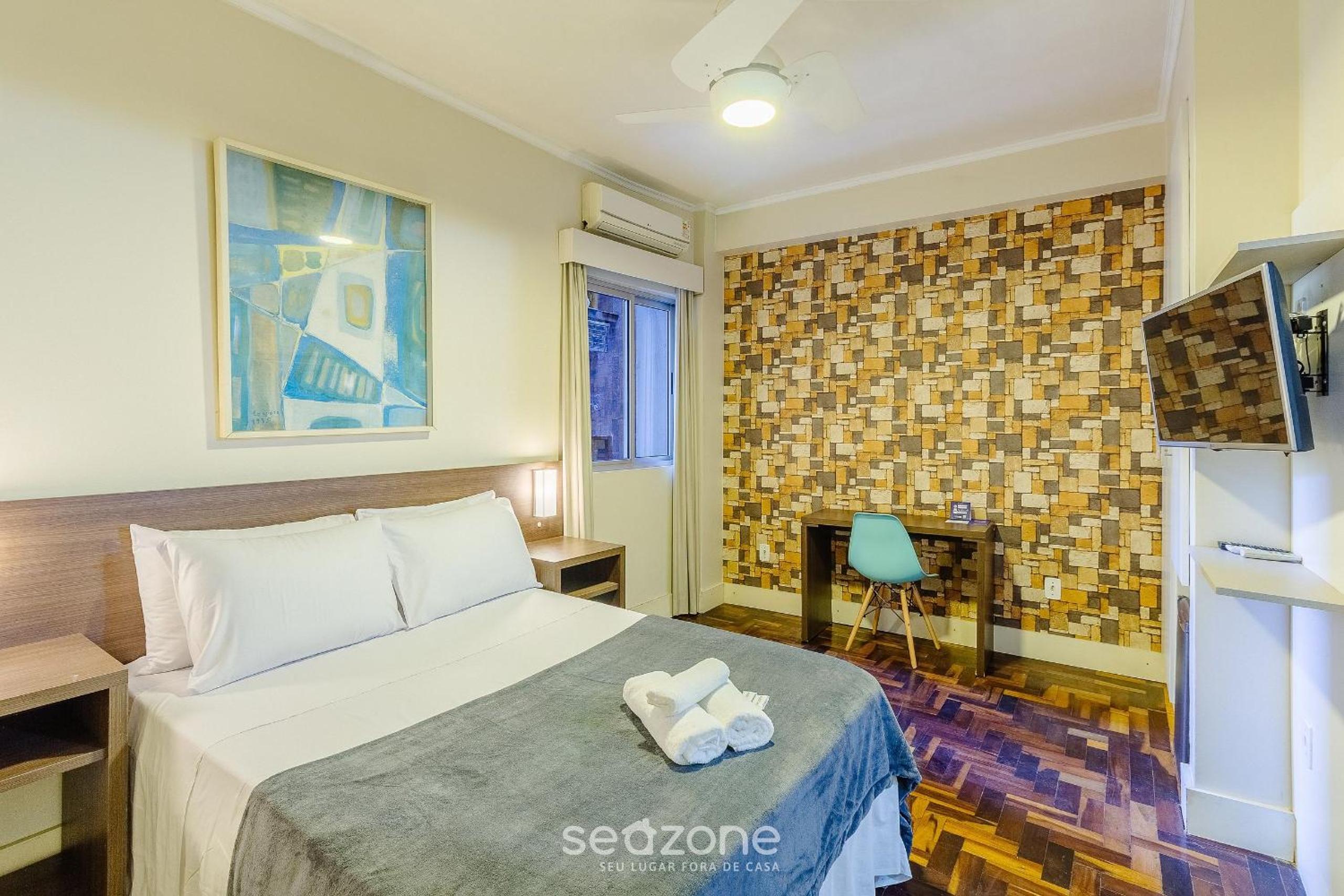 Studios in the Historic Center of POA - ELSs
