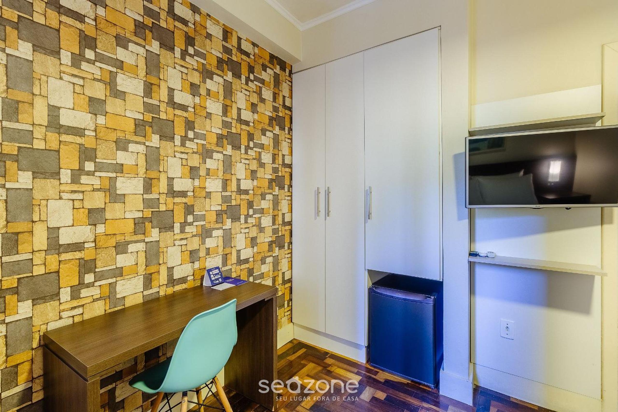 Studios in the Historic Center of POA - ELSs