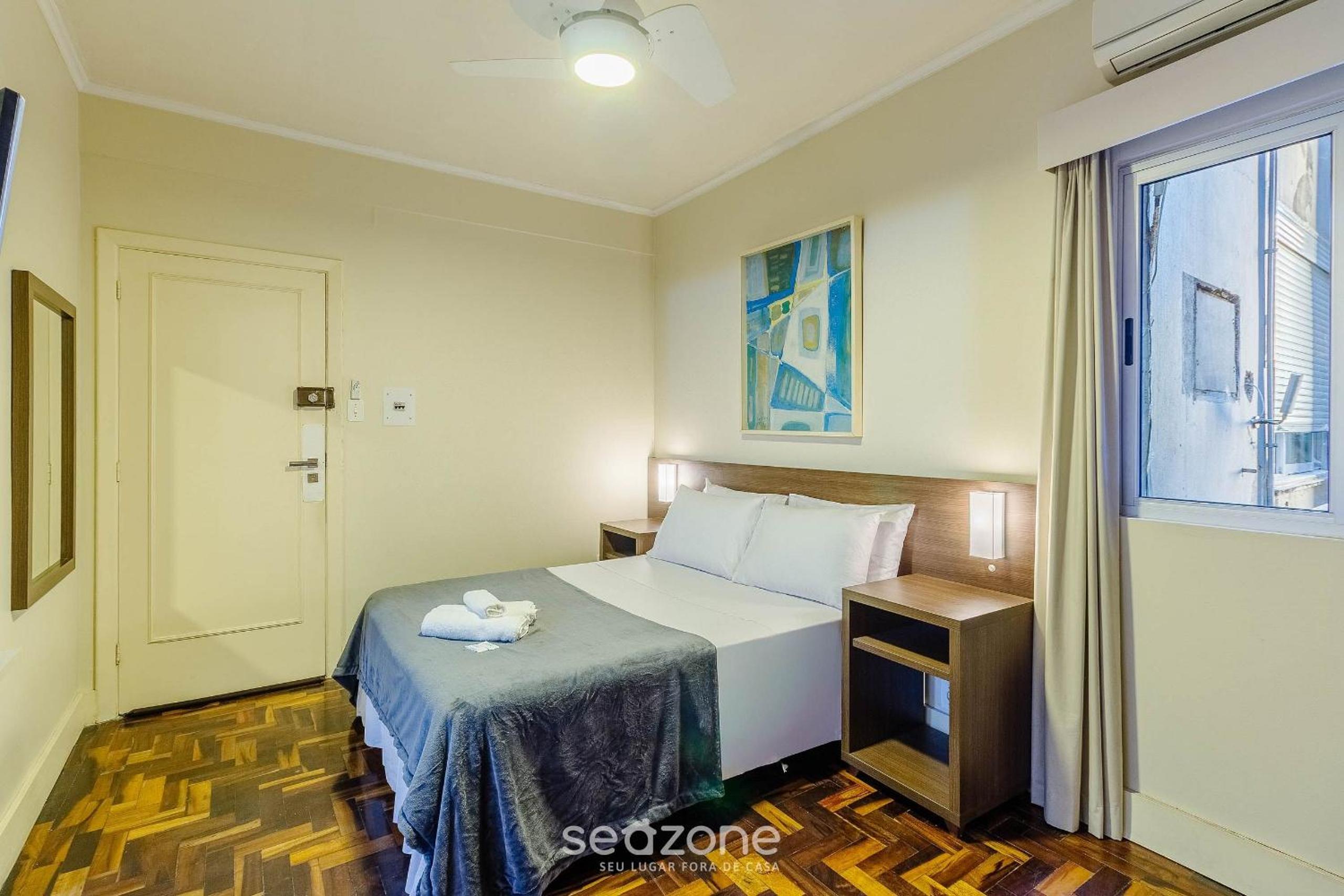 Studios in the Historic Center of POA - ELSs