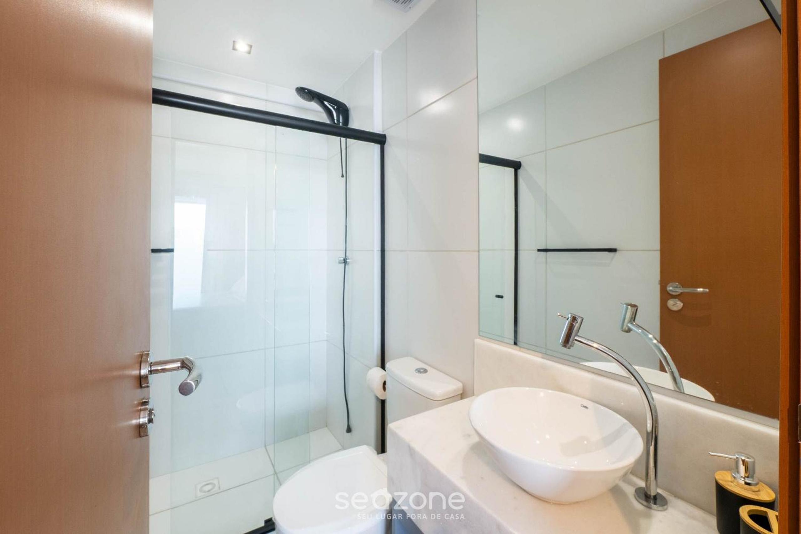 Modern and Fully Equipped Apartments 500m from Barra Beach in Salvador – ZNB