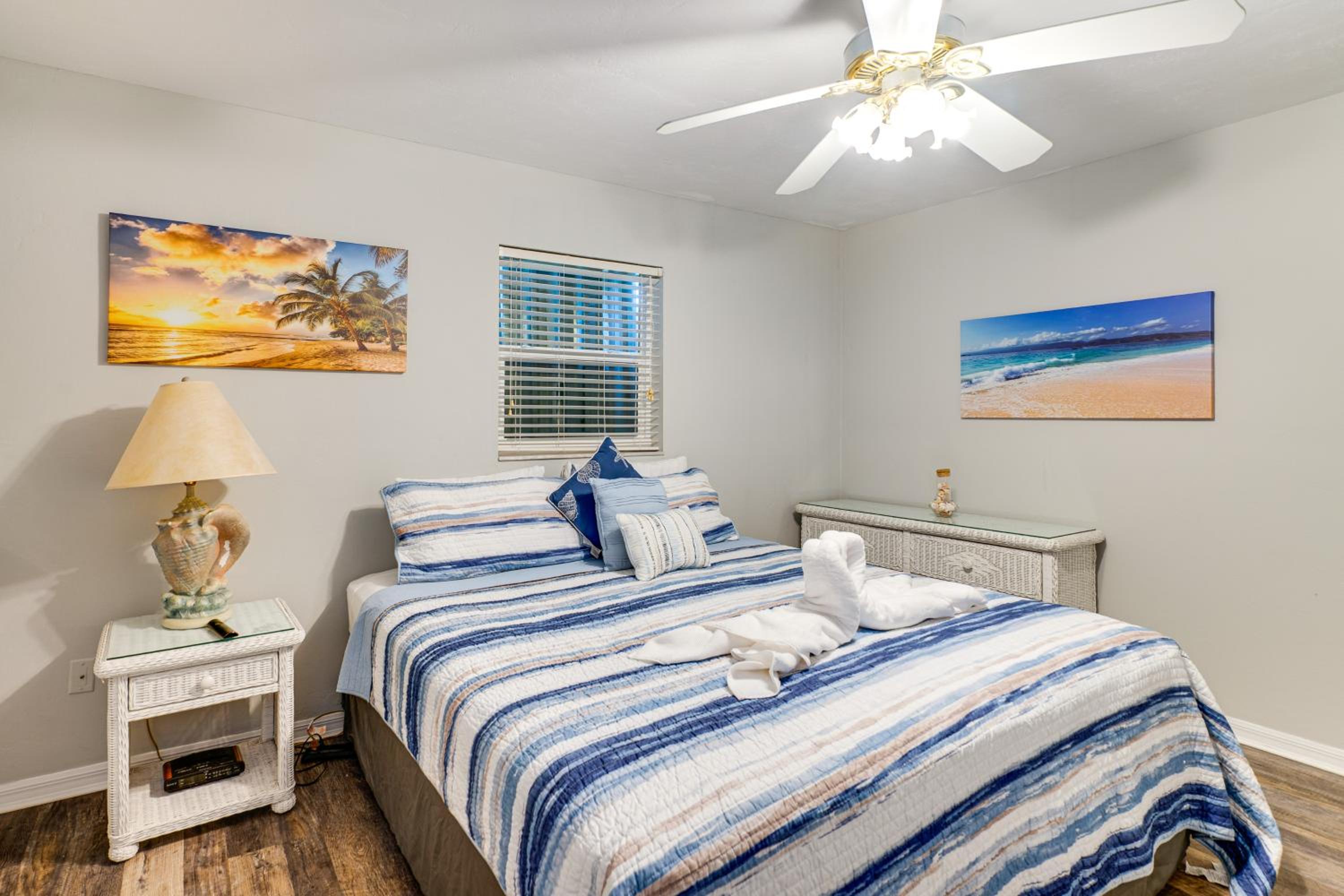 Poolside Retreat 2 Mi to Dtwn Cape Coral