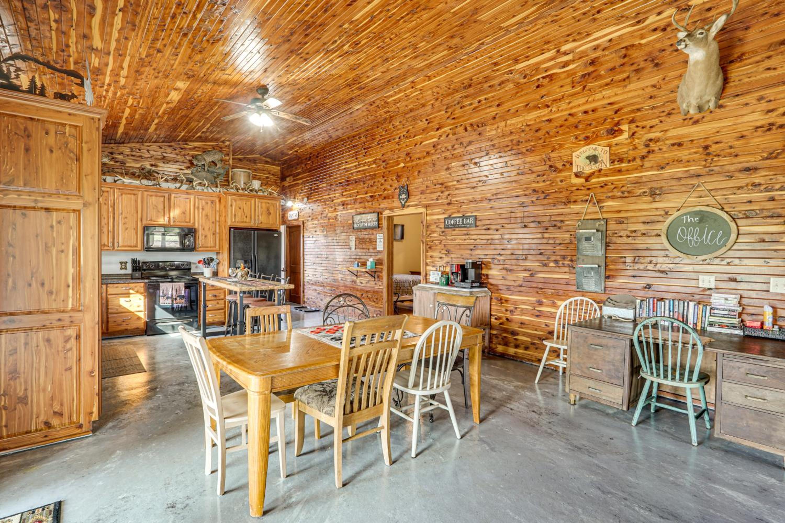 On 17 Acres! Countryside Retreat in Louisburg