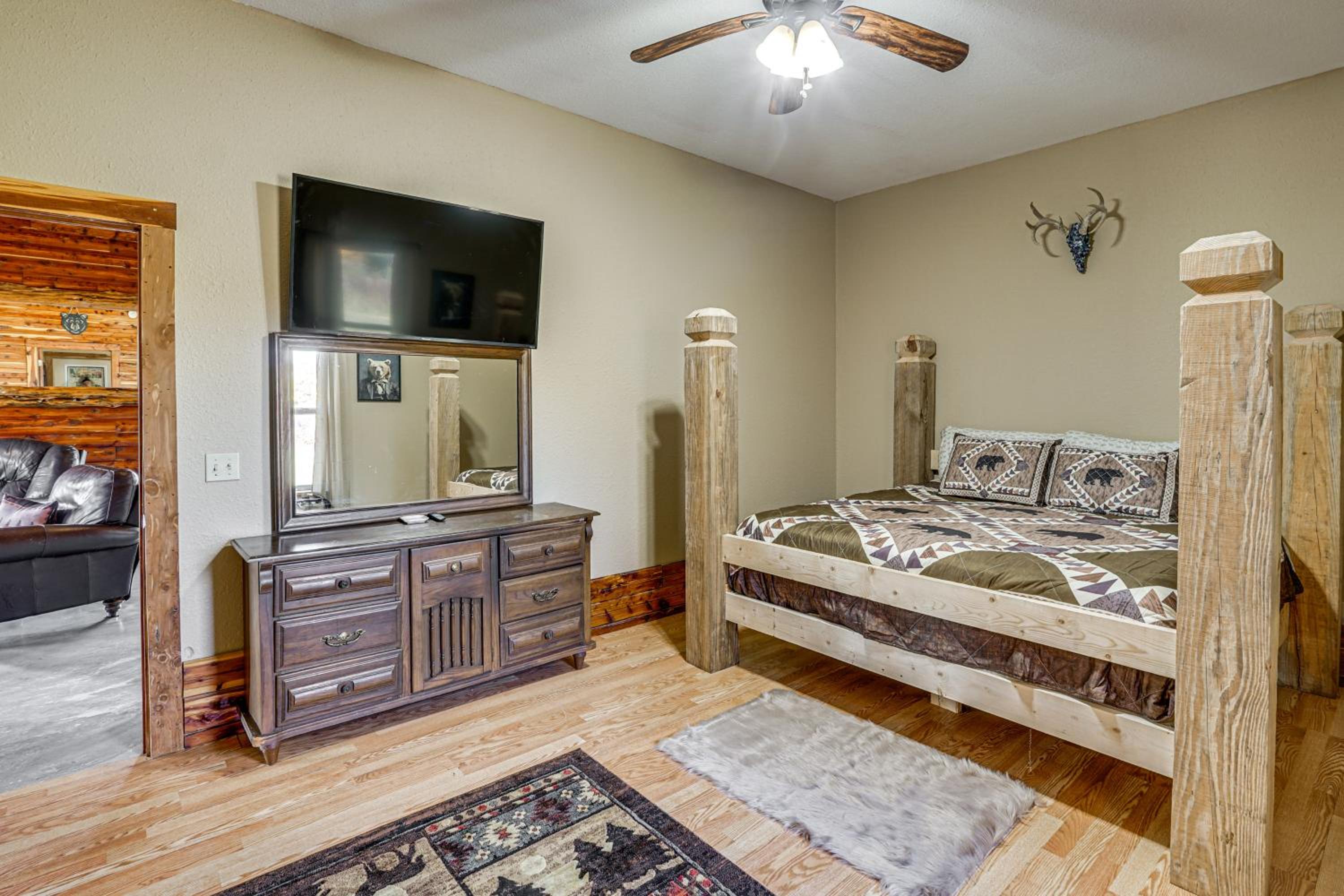 On 17 Acres! Countryside Retreat in Louisburg