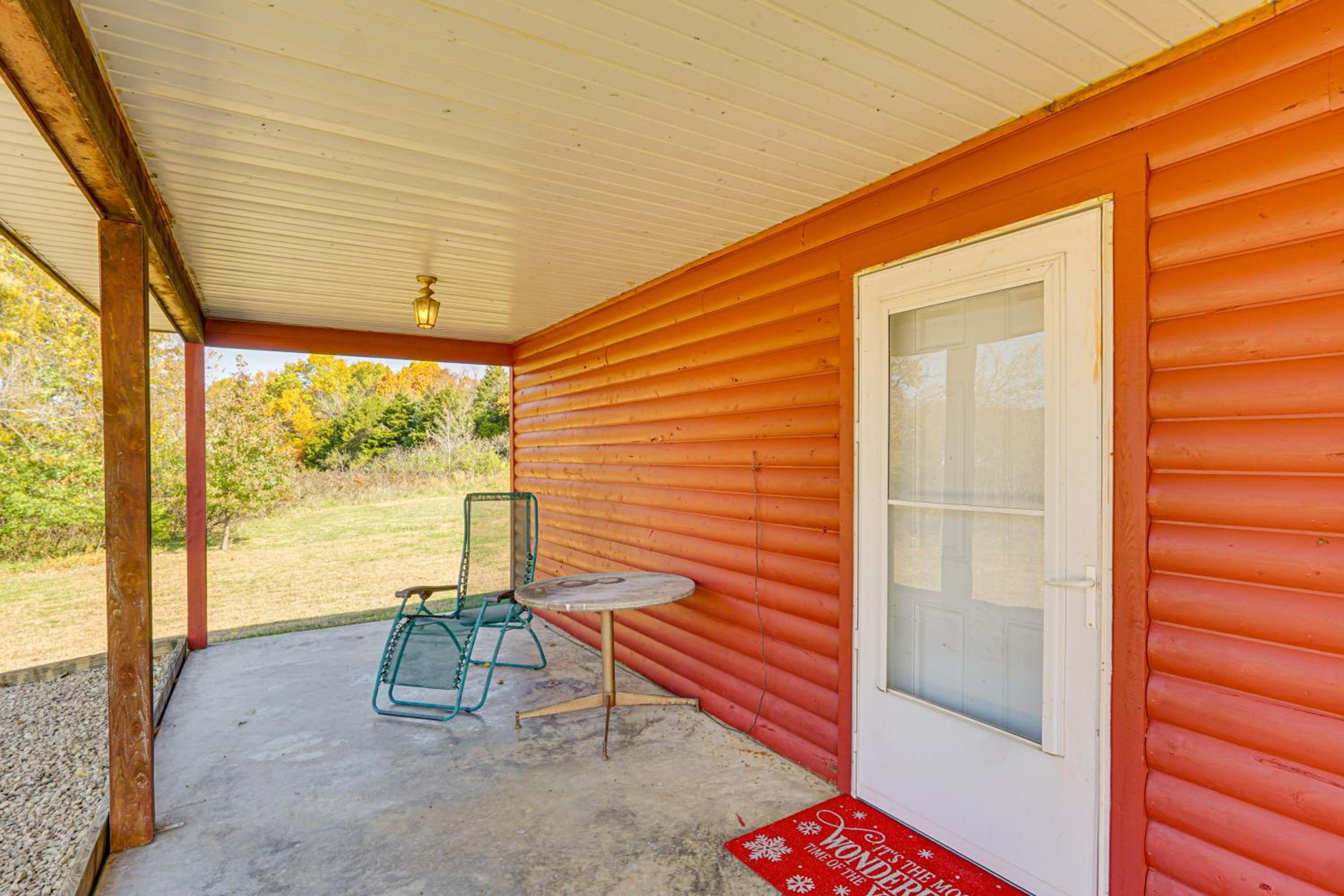 On 17 Acres! Countryside Retreat in Louisburg