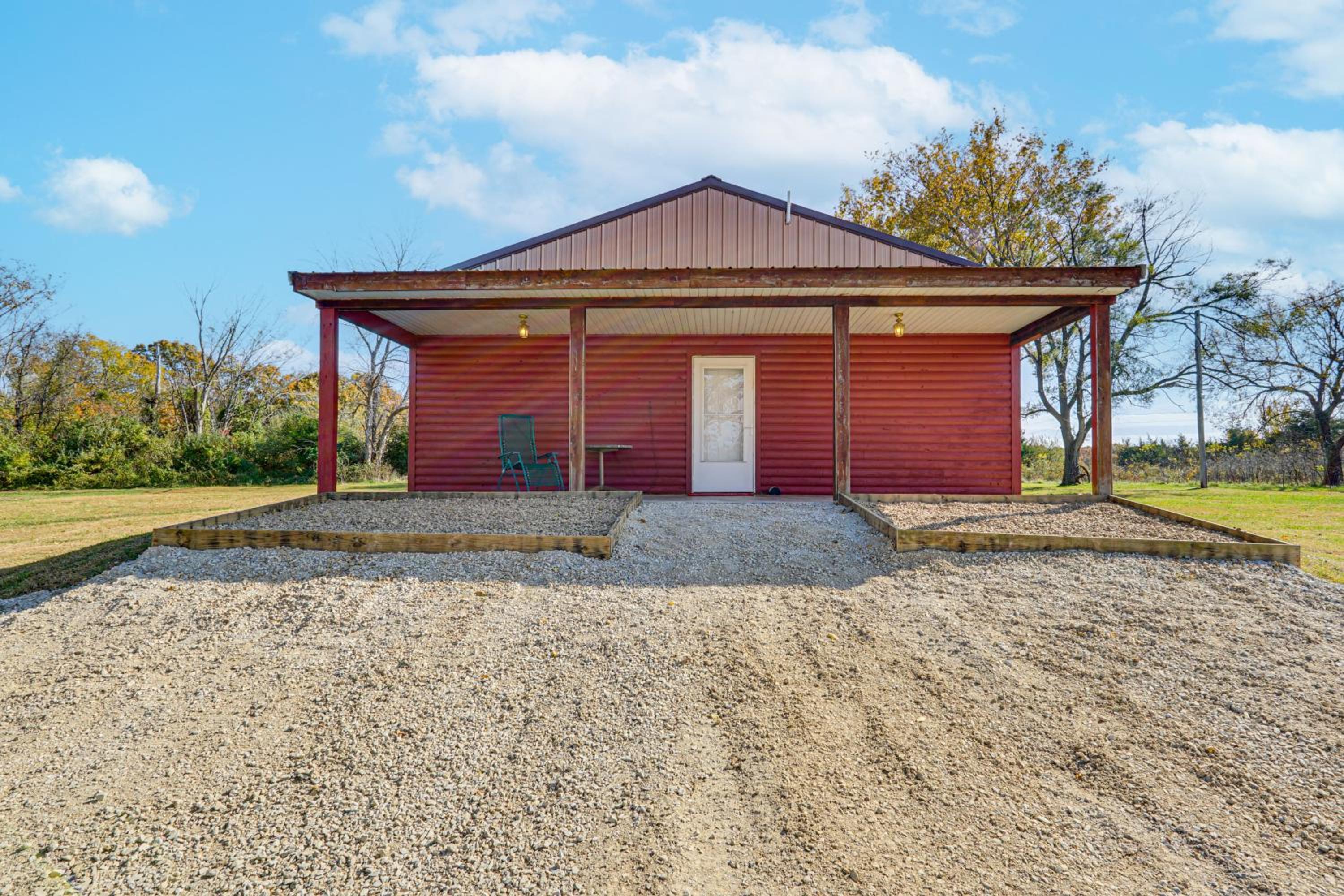 On 17 Acres! Countryside Retreat in Louisburg