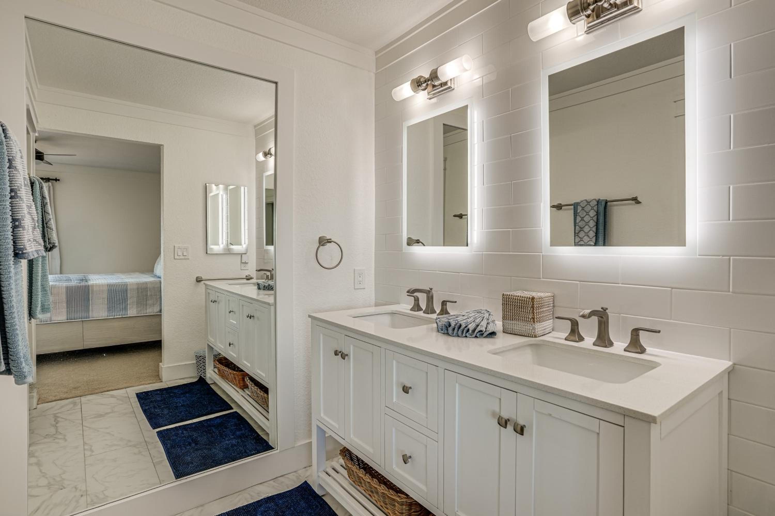 5 Min to Fast Water Waterfront Discovery Bay Home
