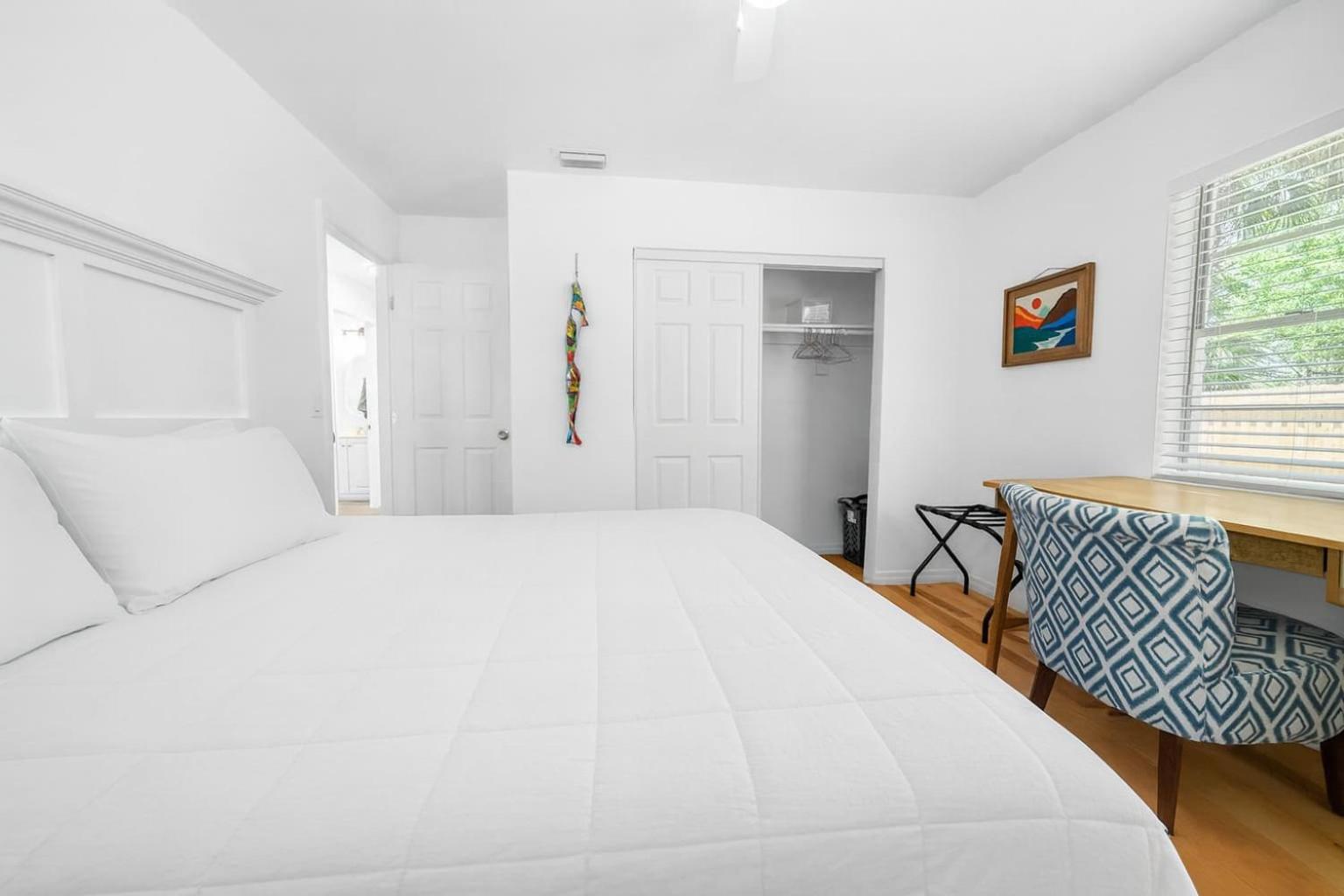 The Happy Haven - Near Manatee Tours - Pet Friendly