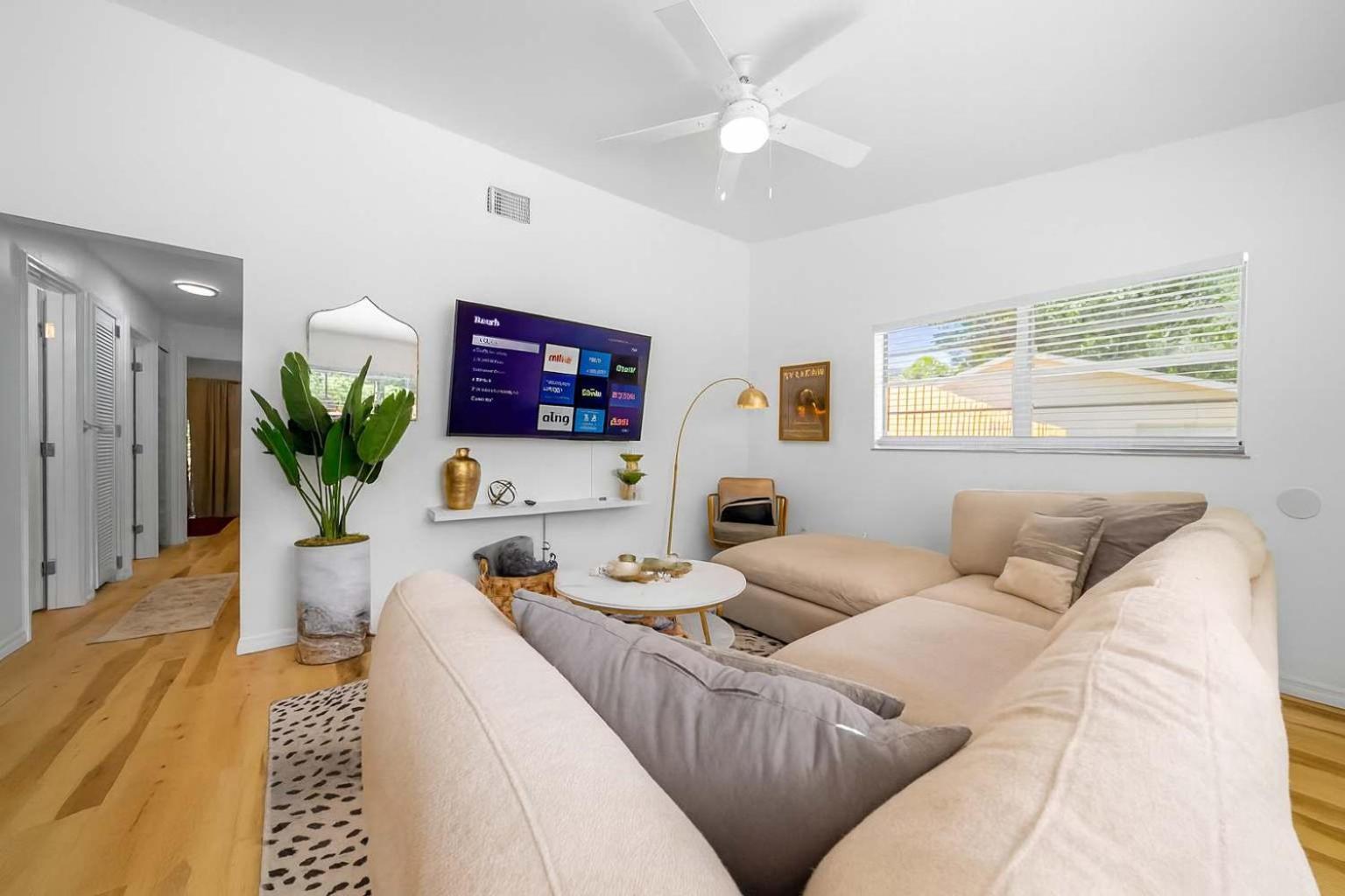 Drift & Dream Getaway - Pet-Friendly - Near Springs