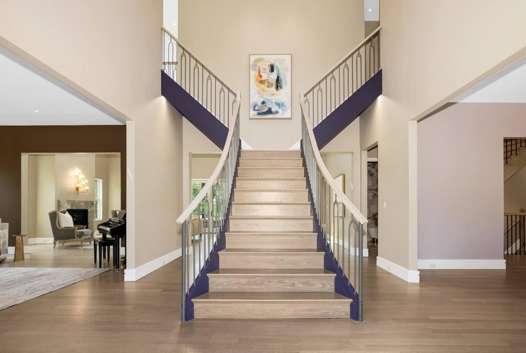 Spacious 6-bedroom house in fabulous Saddle River