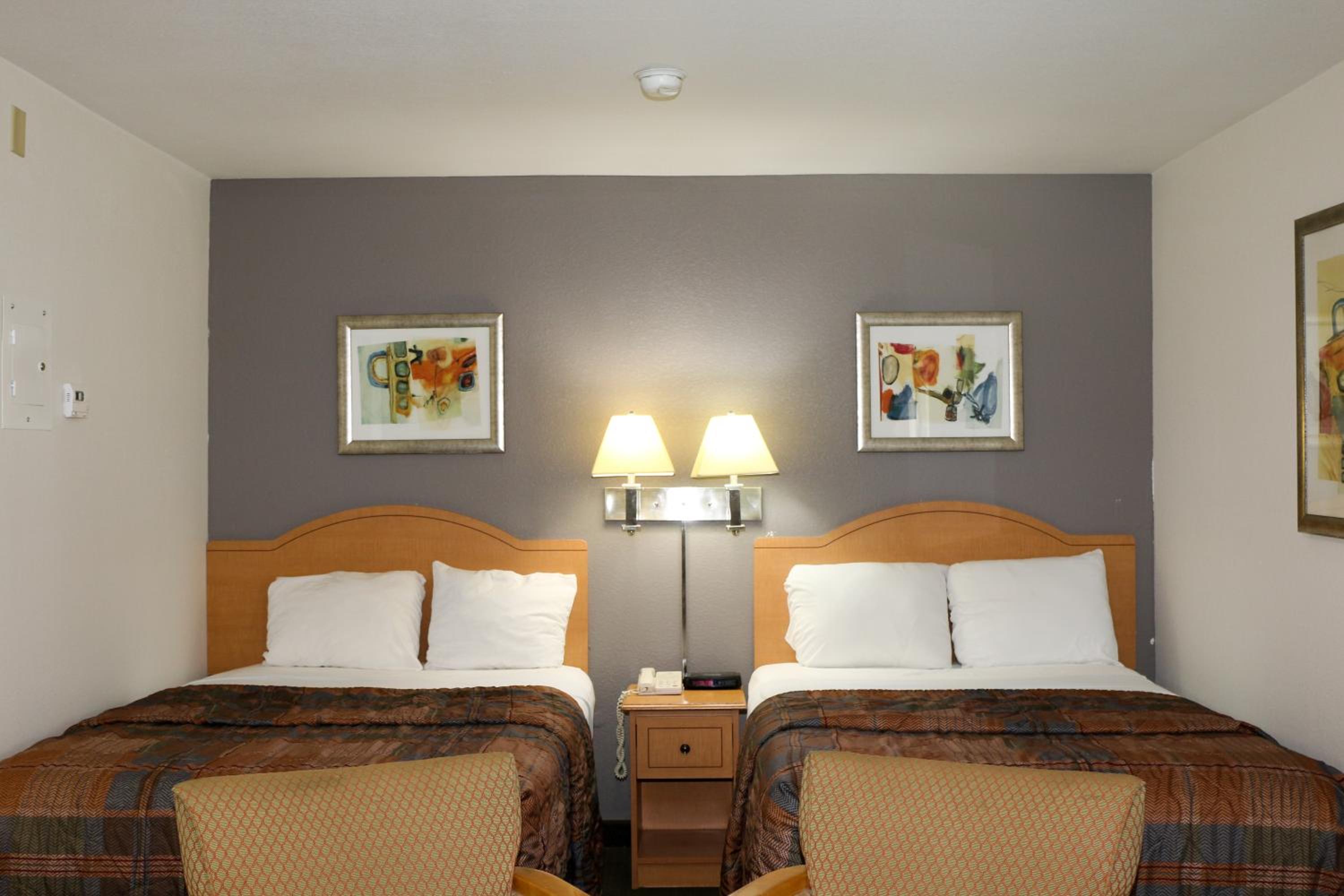 Blue Bonnet Suites -Lubbock, TX - Medical Center