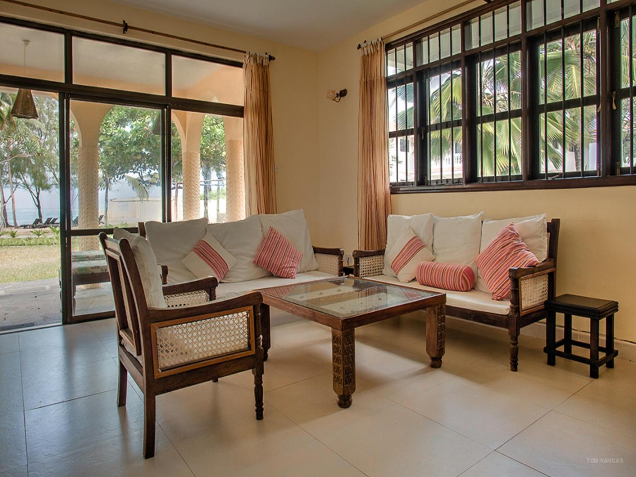 Bahari Dhow Beach Villas