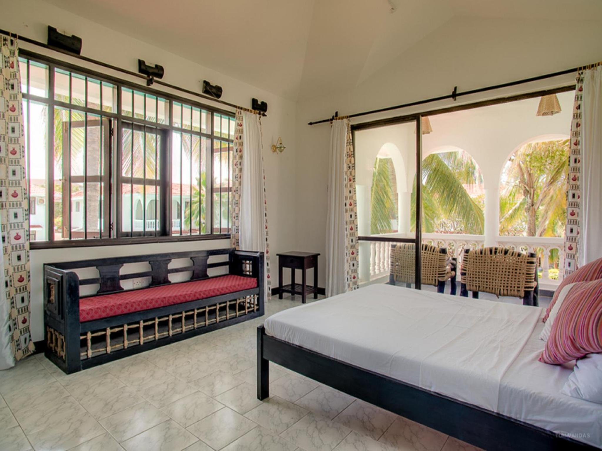 Bahari Dhow Beach Villas