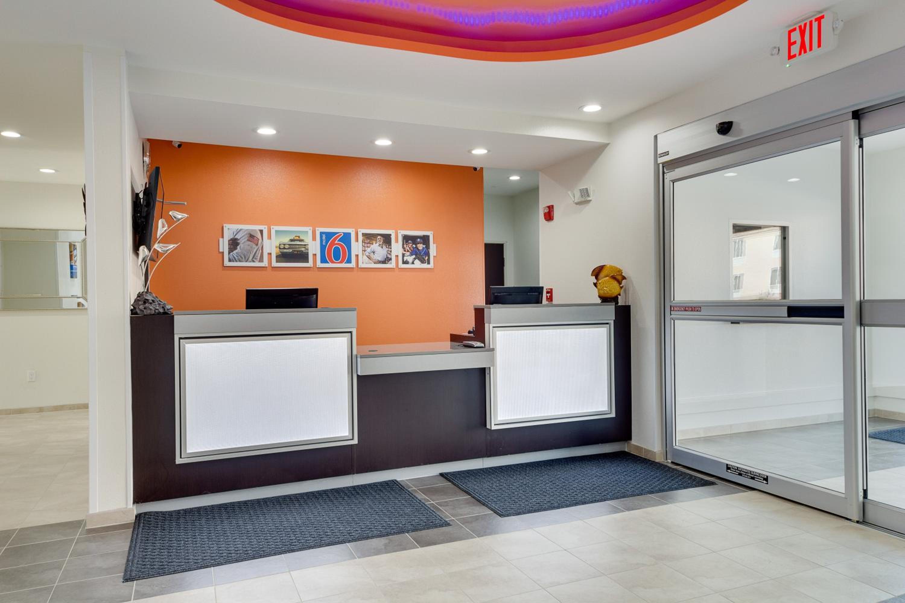 Motel 6-Tulsa, OK