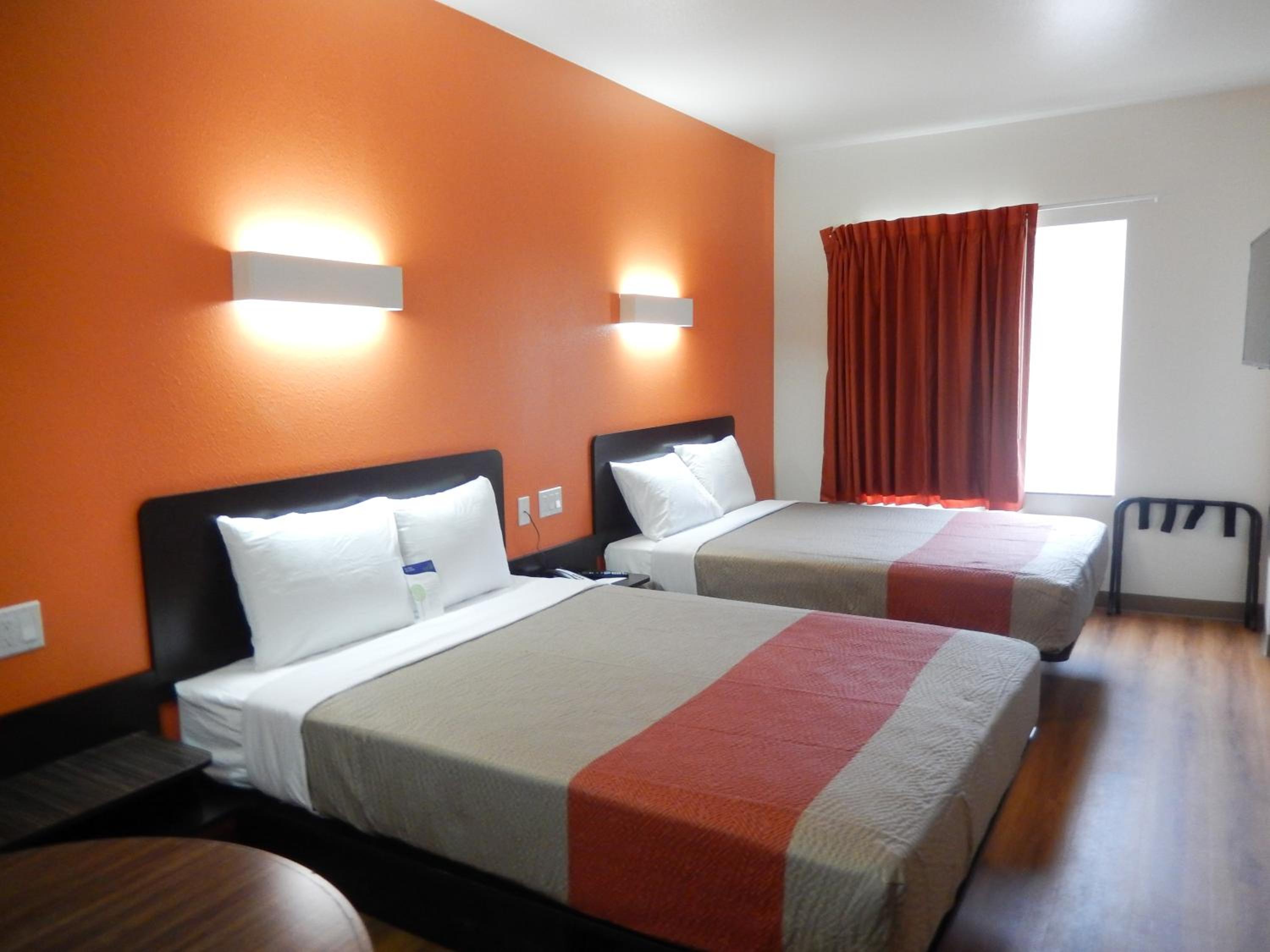 Motel 6-Tulsa, OK