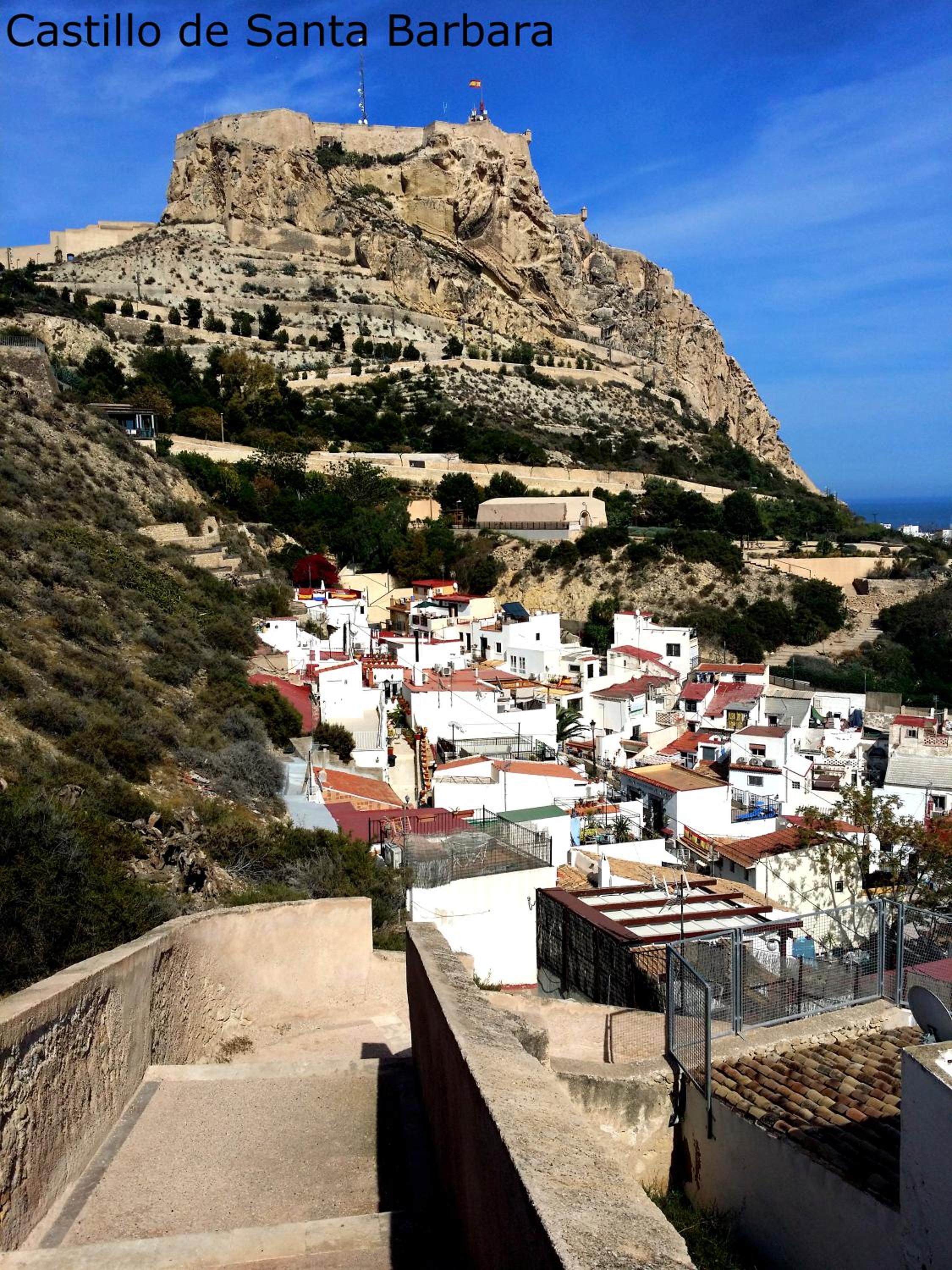 Alicante Apartments photo 5
