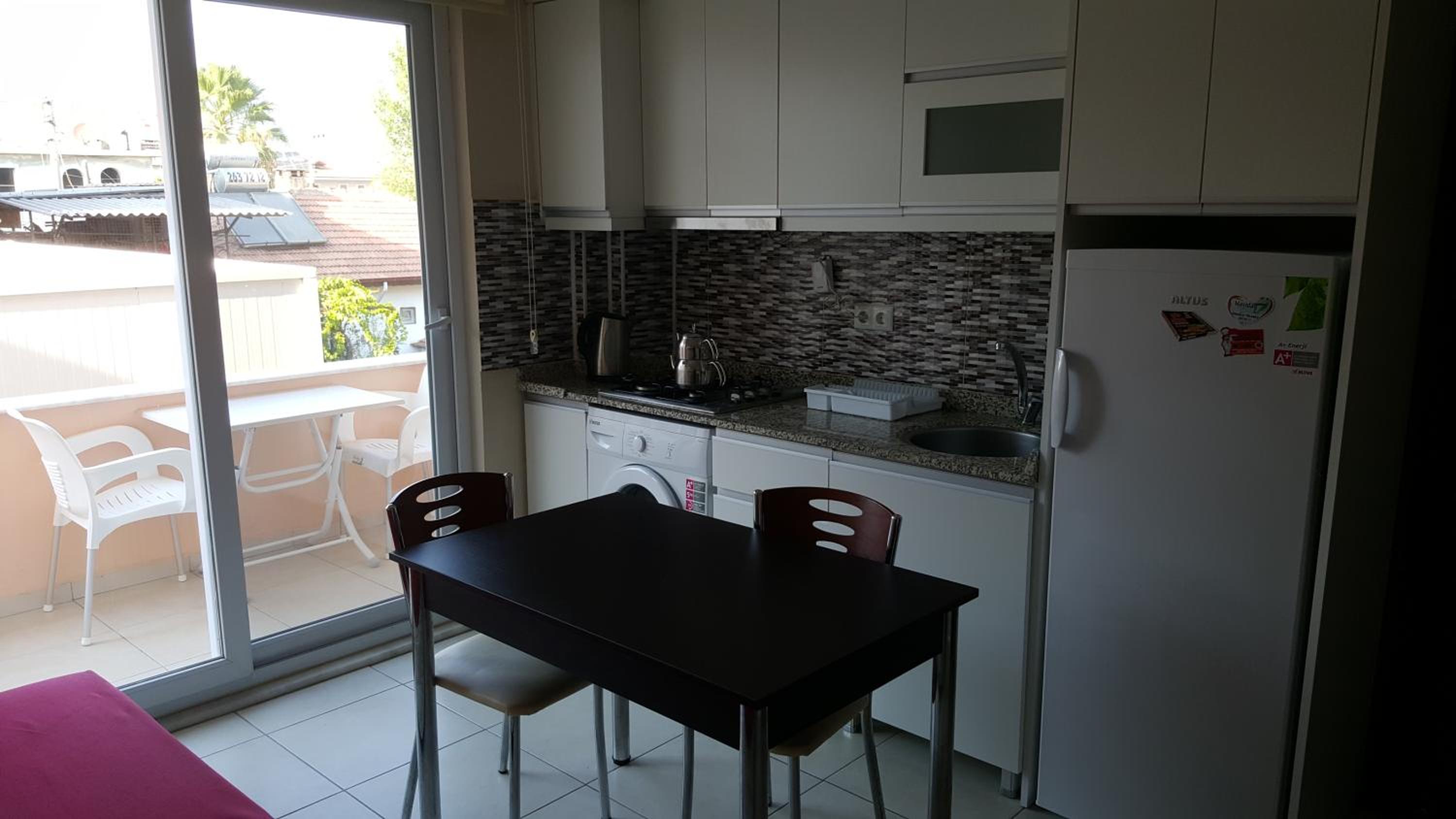 Karya Apartments