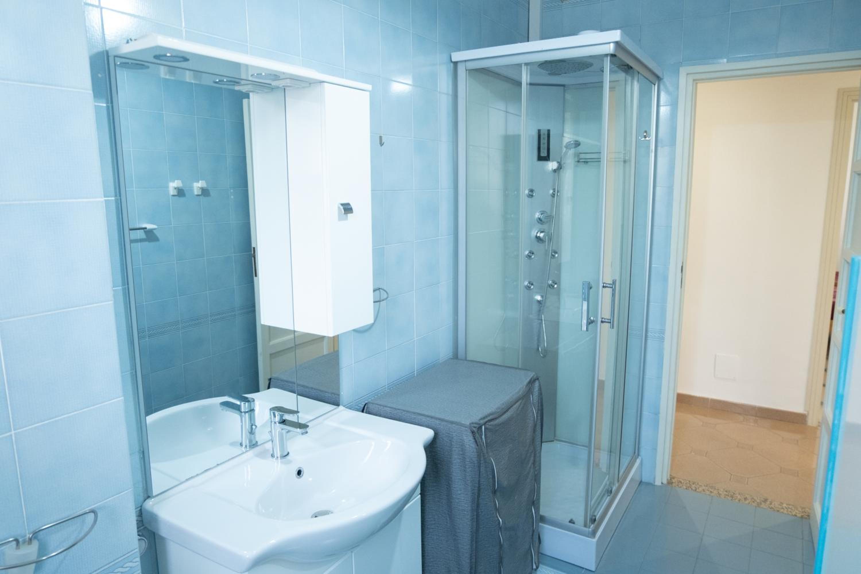 Ampio e Luminoso Appartamento con 3 Camere - Re D'Aragona Vacanze, Termini Imerese