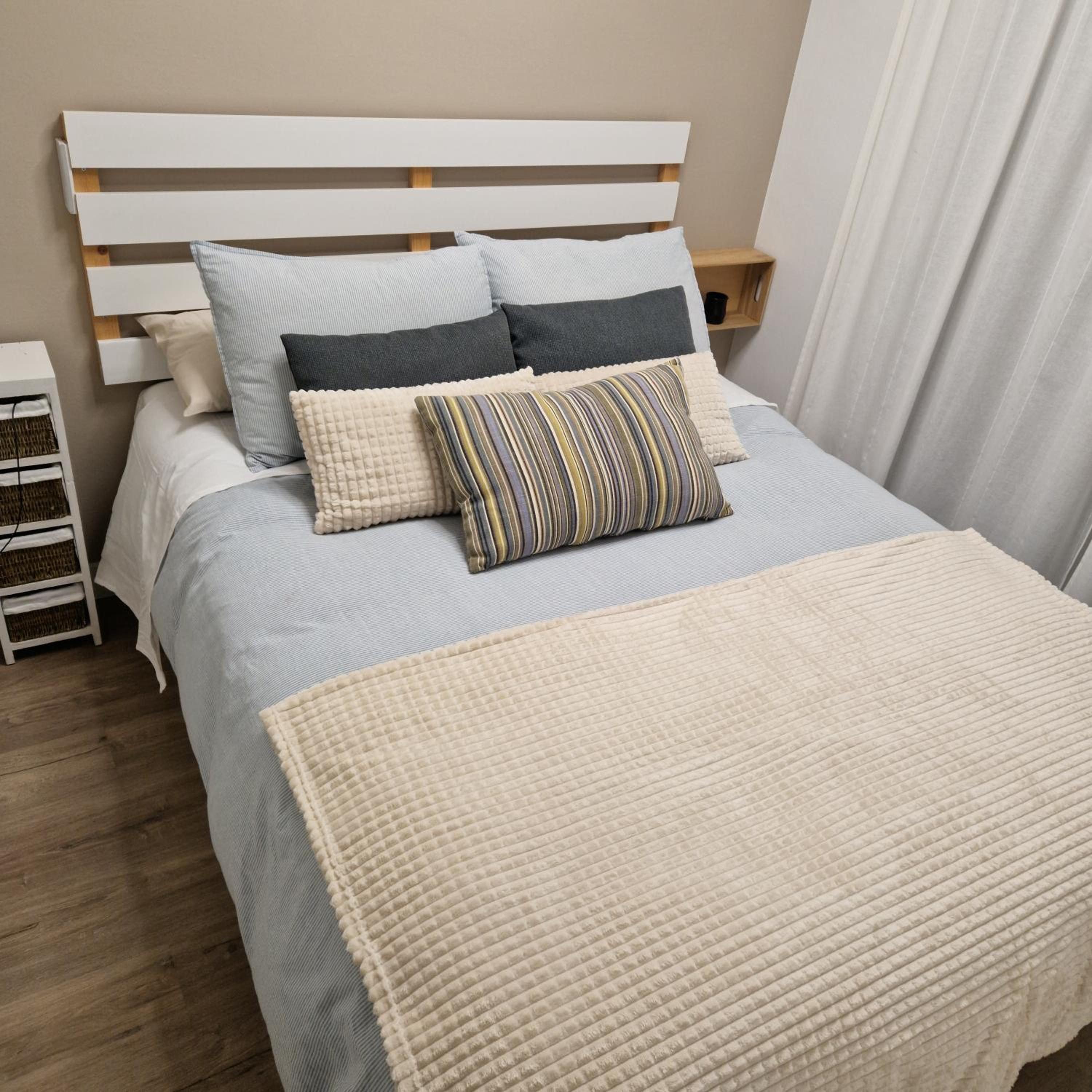 Apartamento con vistas al mar y montaña - Piscina