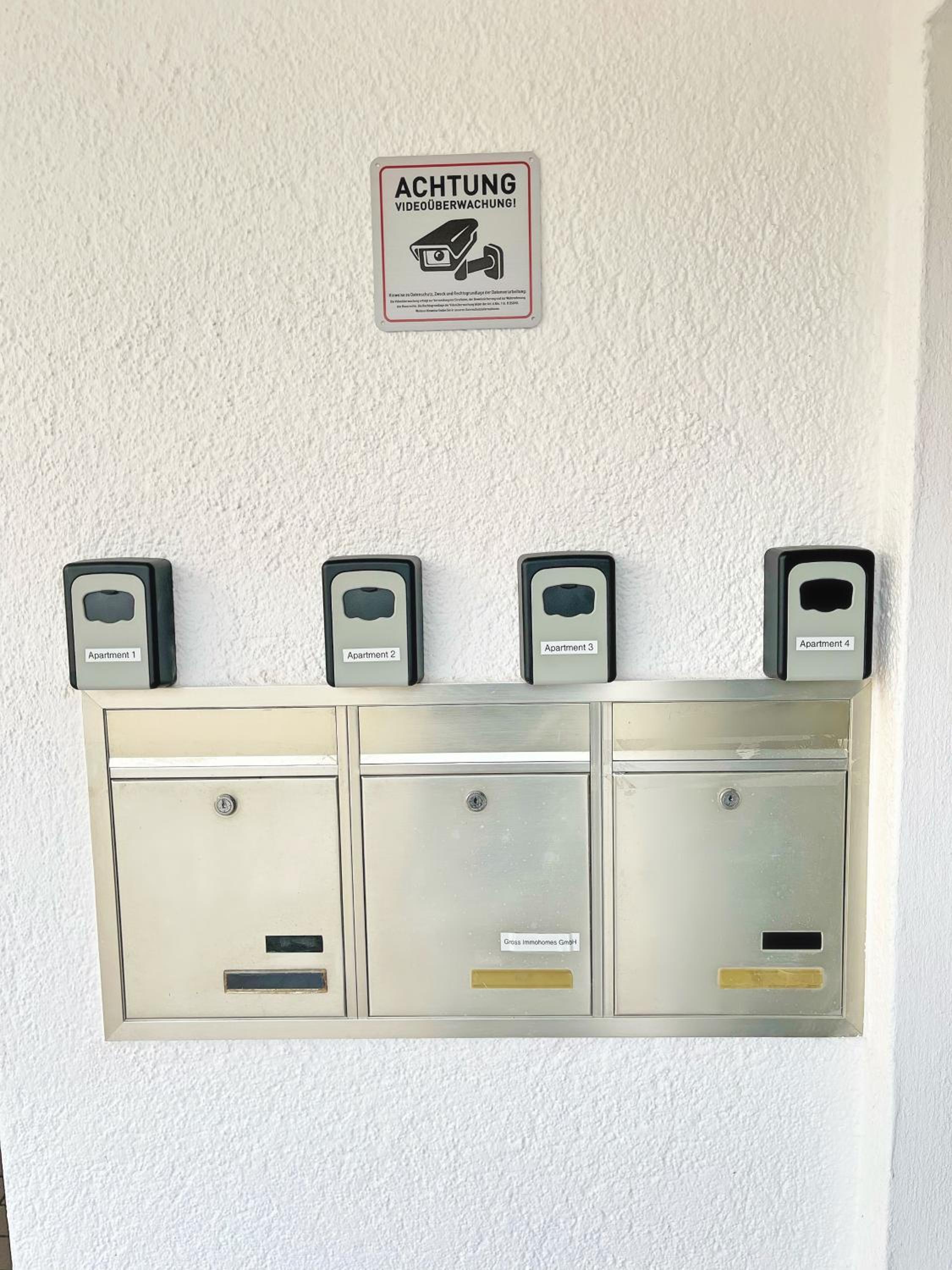 Basilisk Homes - in Grenzach-Wyhlen bei Basel - 4 x Moderne Fewos je 1bis2, 1bis4 oder 1bis6 Pers mit Küche und Balkon oder Terrasse - Parkplätze vorhanden