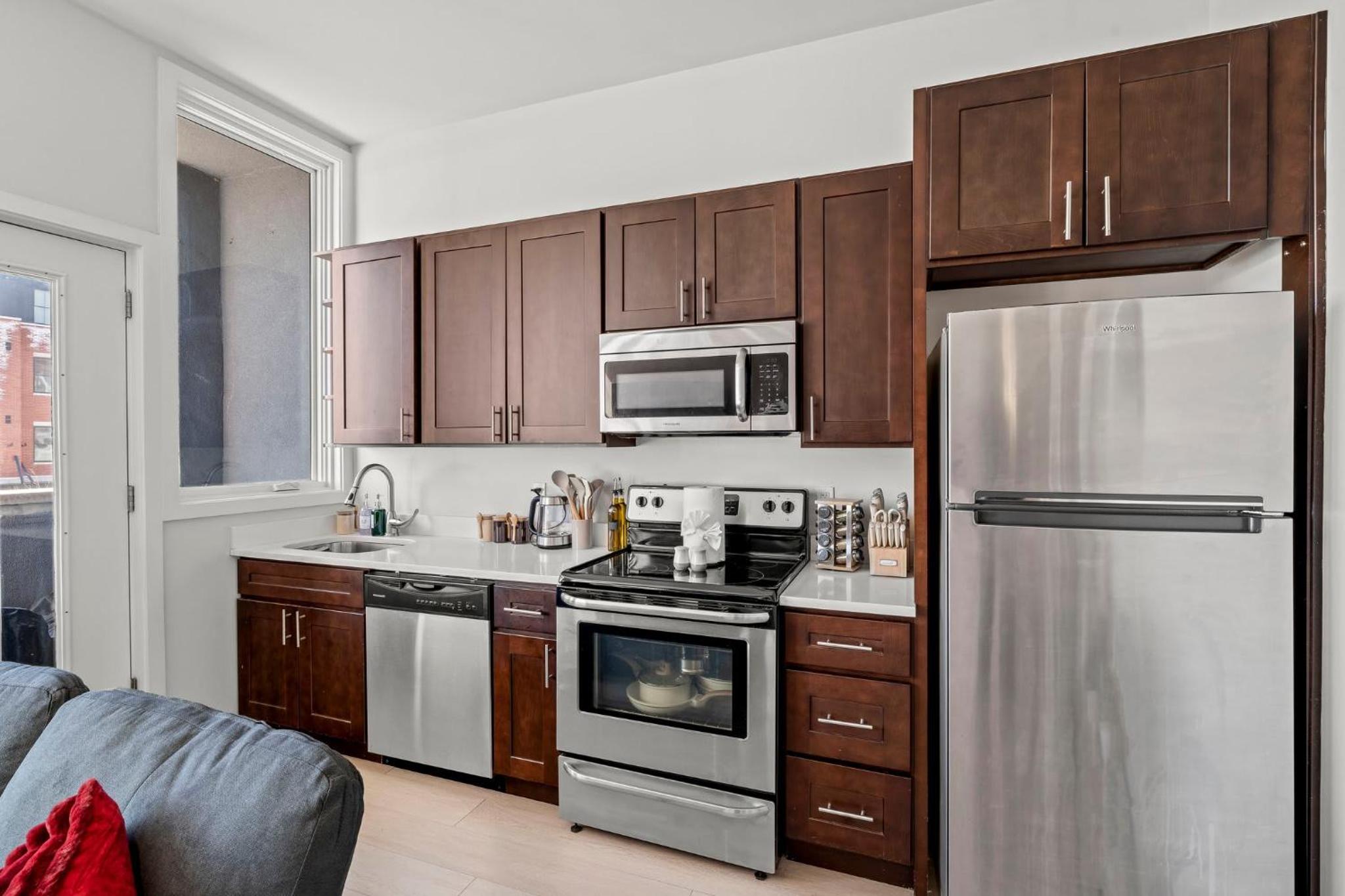 Modern 1BR Apartment Downtown Philly Near MET